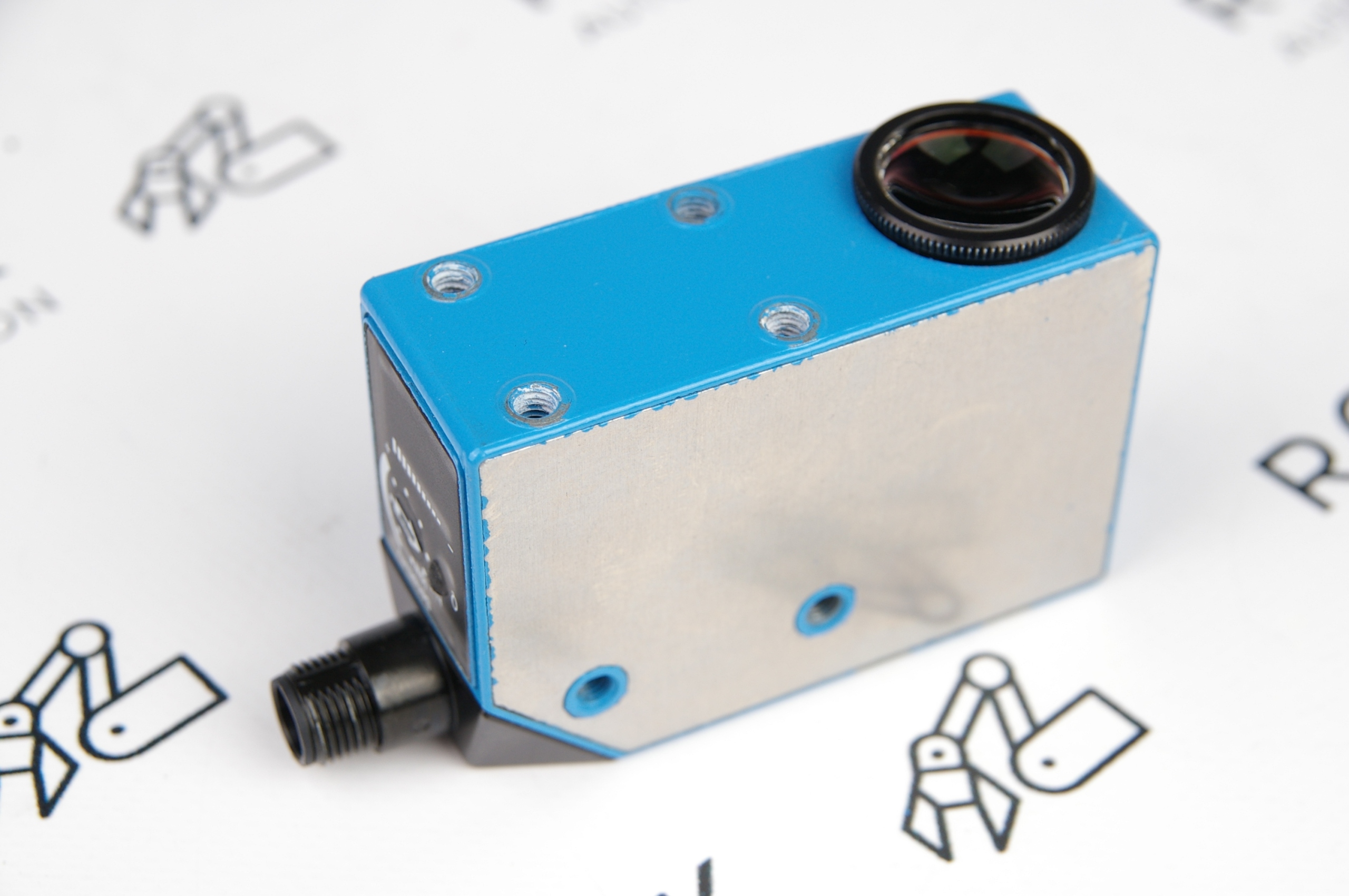 Sick LUT8U-11301 1047043 Luminescence Sensor · ID 125095830 · Photo 1