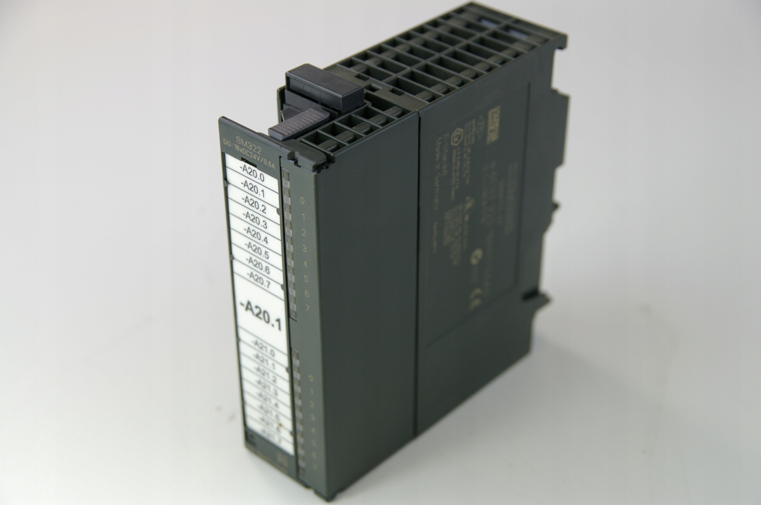 Siemens 6ES7 321-1BH02-0AA0 6ES7321-1BH02-0AA0 · ID 115265065 · Photo 1