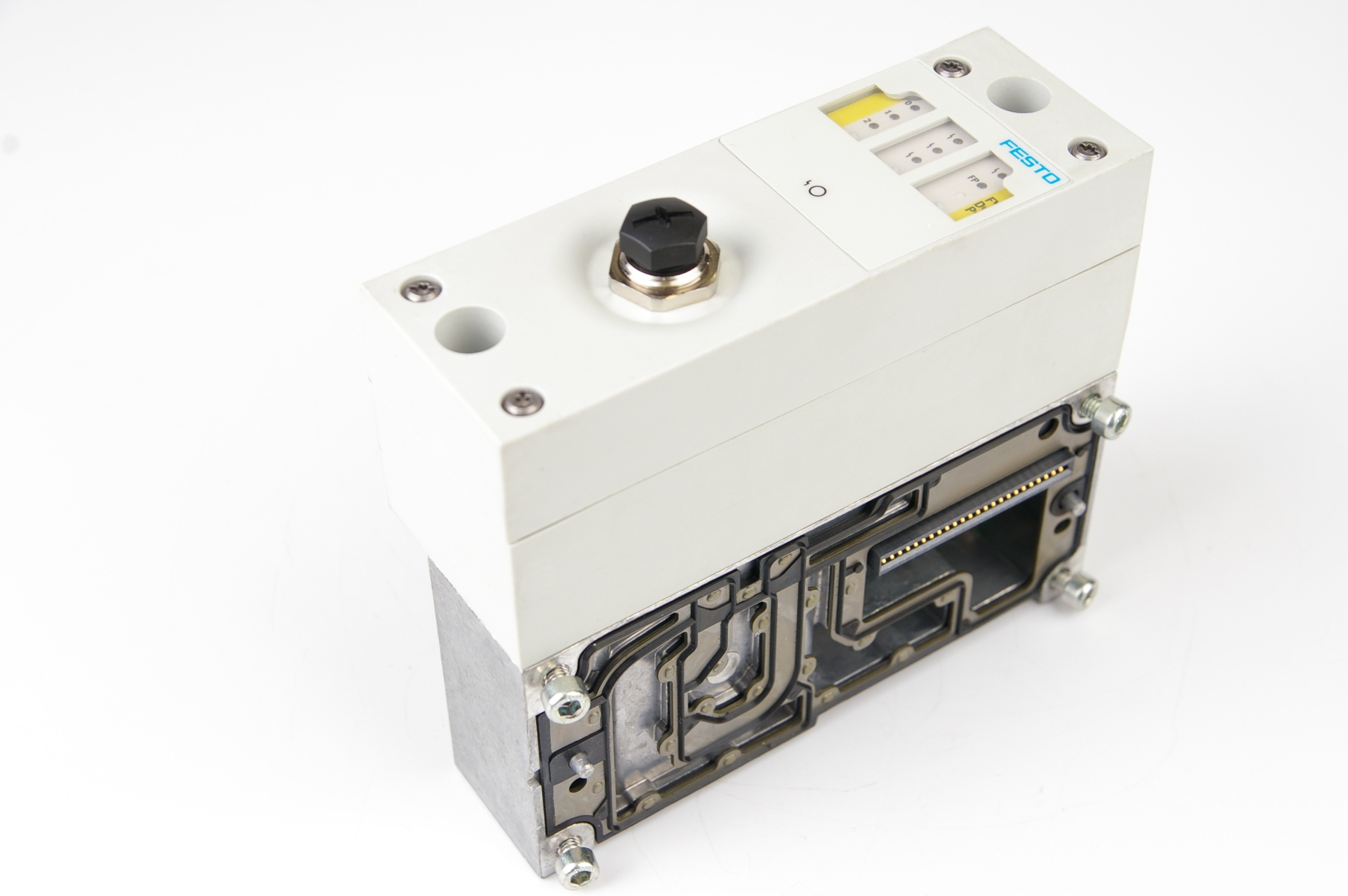 Festo VABA-S6-1-X2-F2-CB 8068241 VTSA-F-CB 8073100 Interface Unit · ID 115254803 · Photo 1
