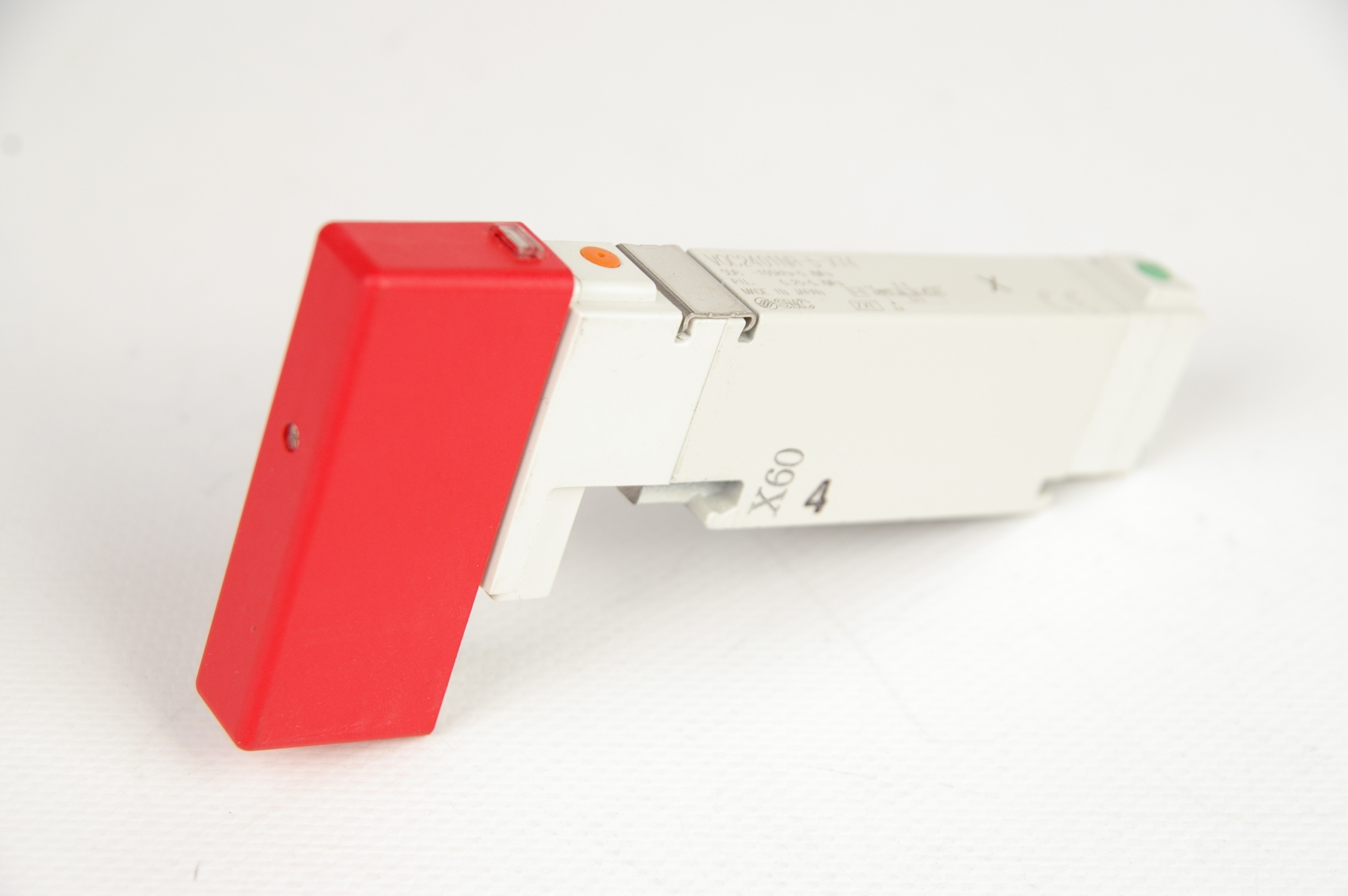 SMC VQC2401NR-5-X74 Solenoid Valve · ID 244060500 · Bild 1