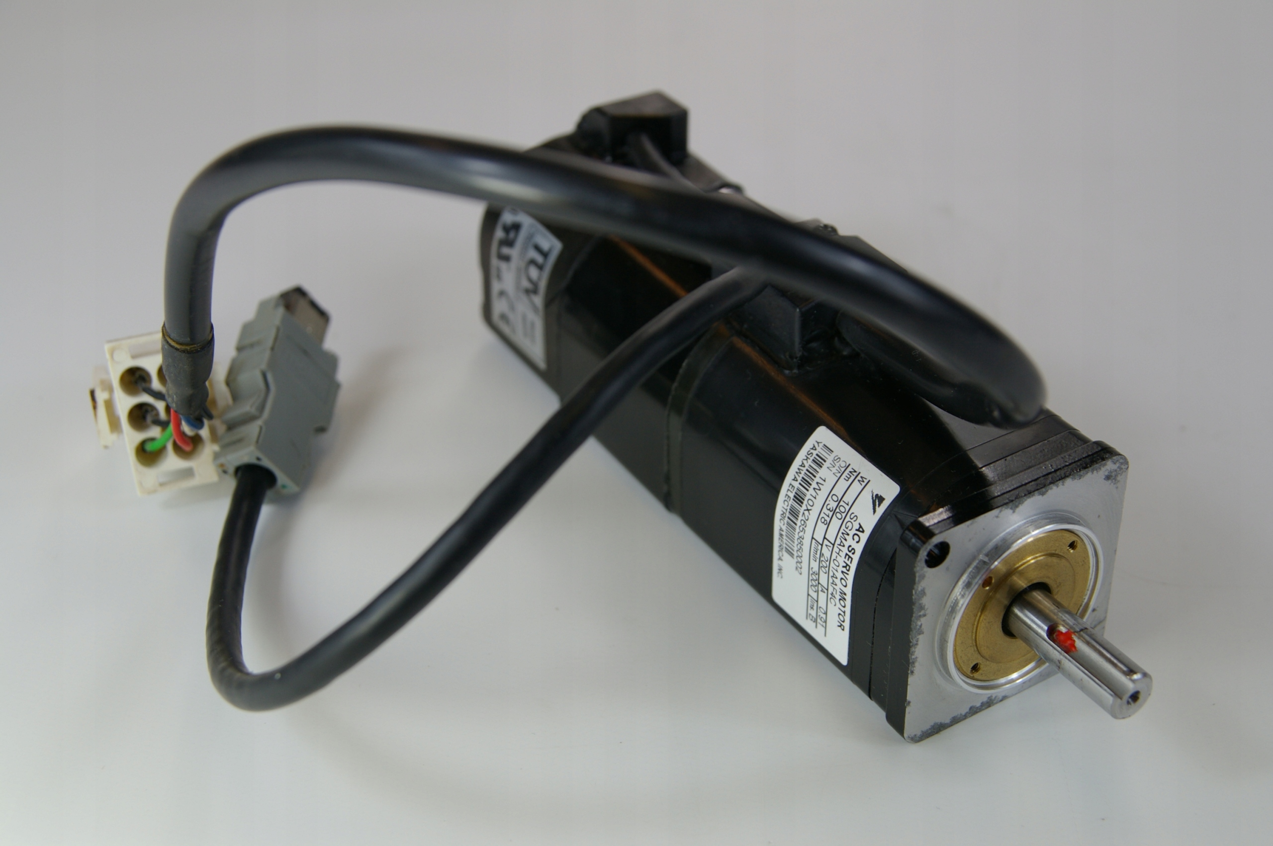 Serwomotor Yaskawa SGMAH-01AAF4C · ID 115265302 · Zdjęcie 1