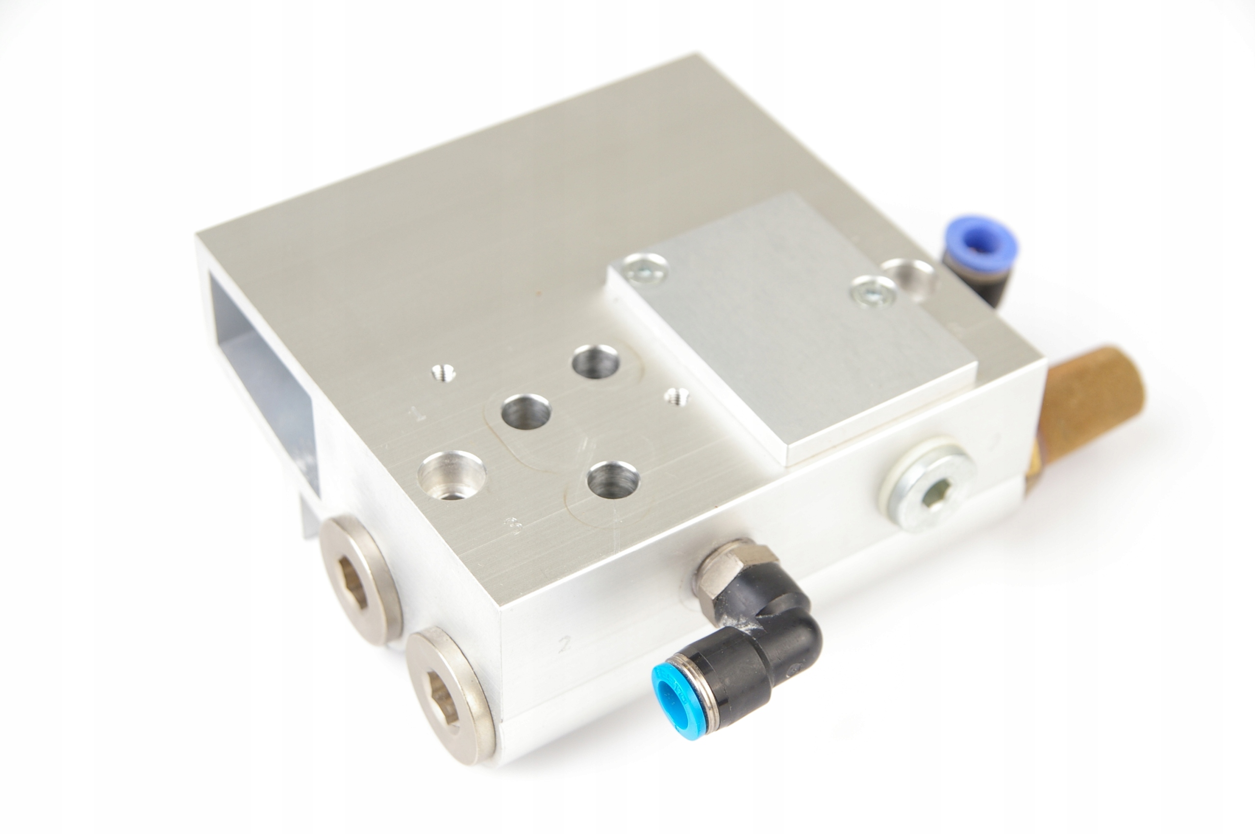 Festo Mainfold for Valve VPPM-6F-L-1-F-0L6H-V1P-C1 558339 · ID 115254351 · Photo 1