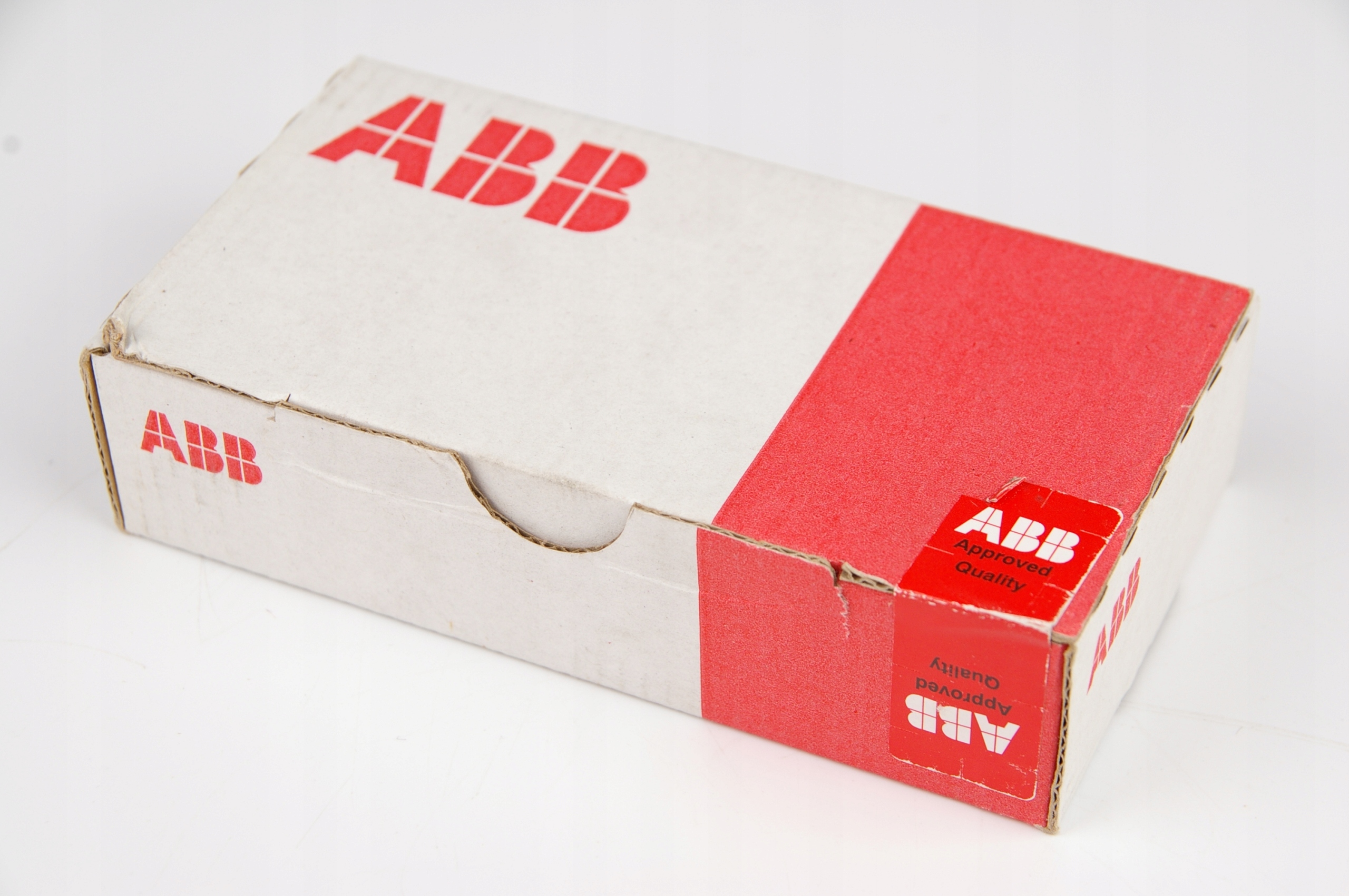 ABB 1SAP281200R0001 TU582-S Safety I/O Terminal · ID 115253231 · Bild 1