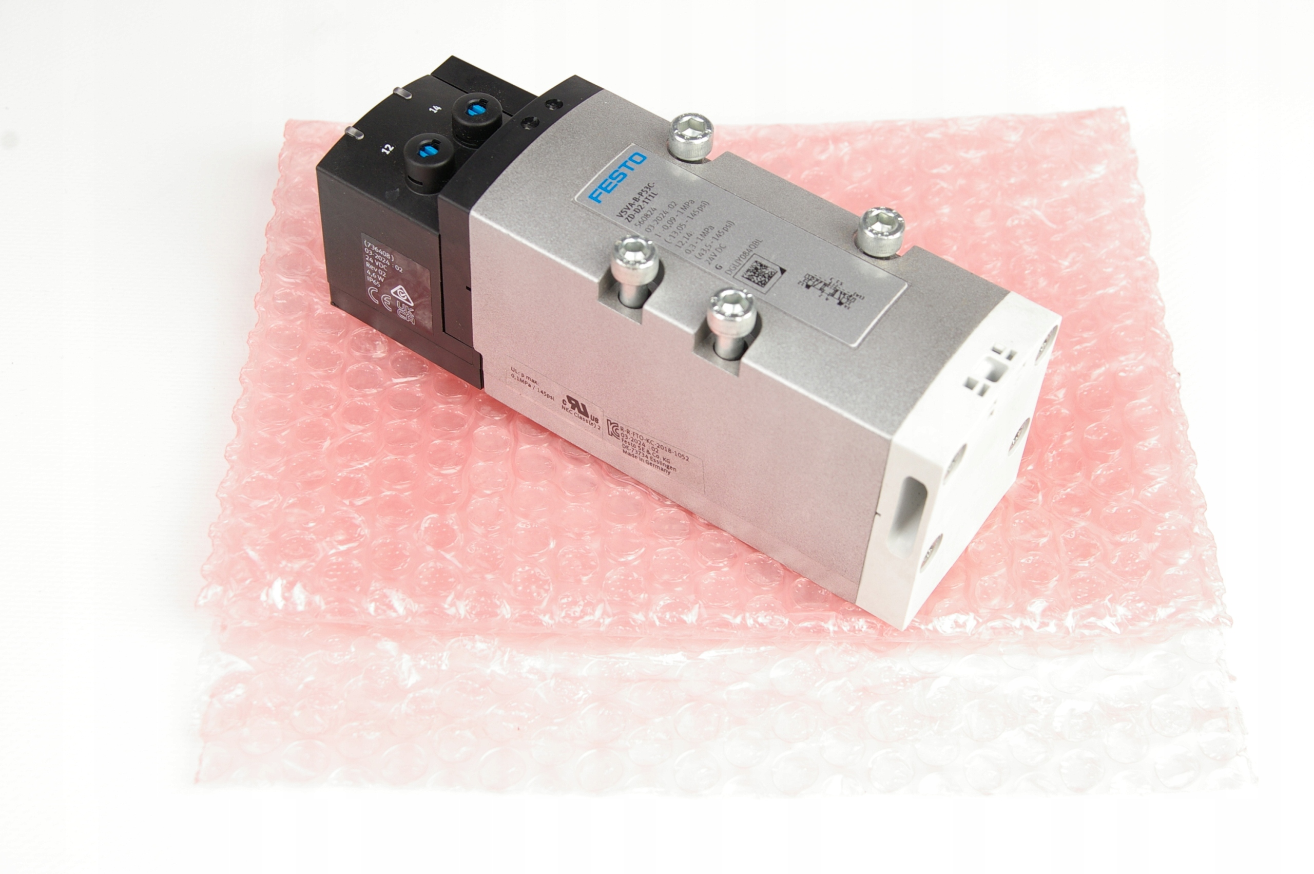 Festo VSVA-B-P53C-ZD-D2-1T1L 560824 Solenoid Valve · ID 181684131 · Photo 1
