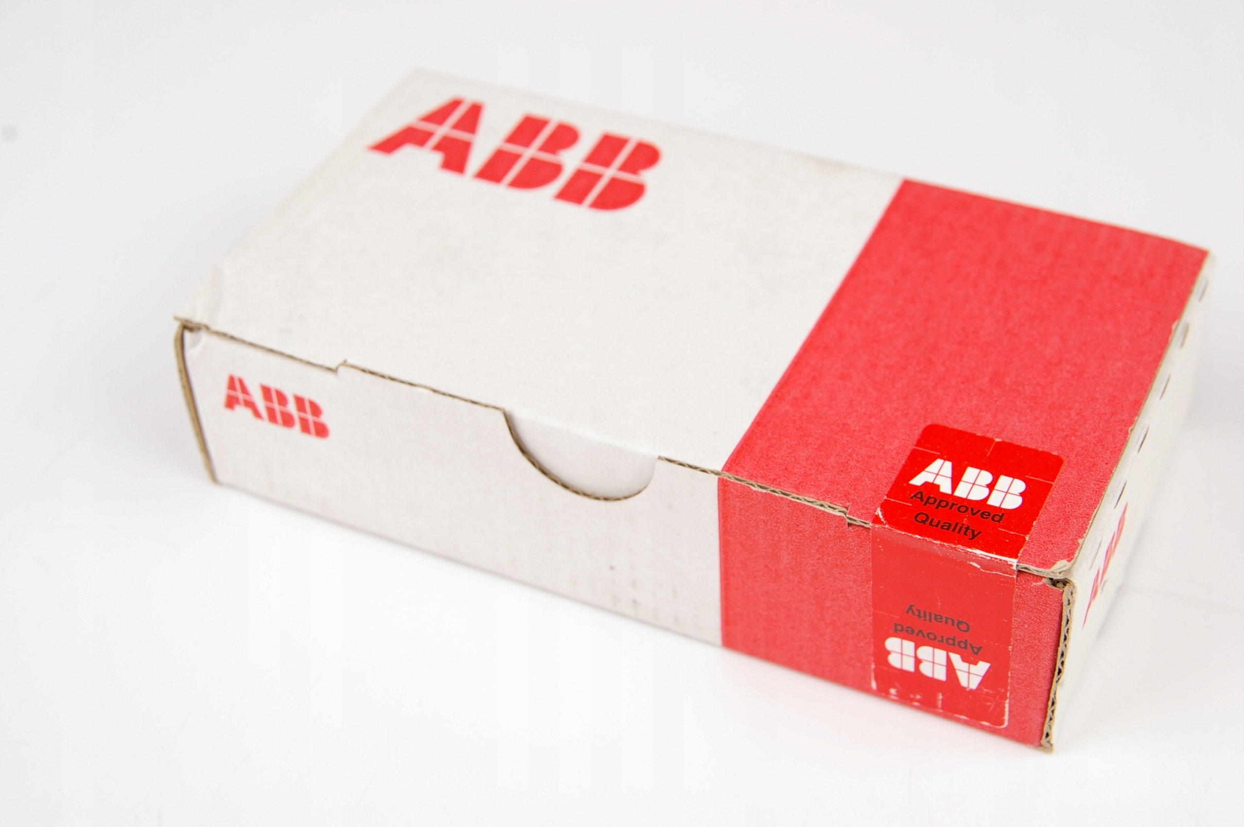 ABB 1SAP214000R0001 TU508-ETH RT-Ethernet Terminal Unit · ID 115253223 · Photo 1