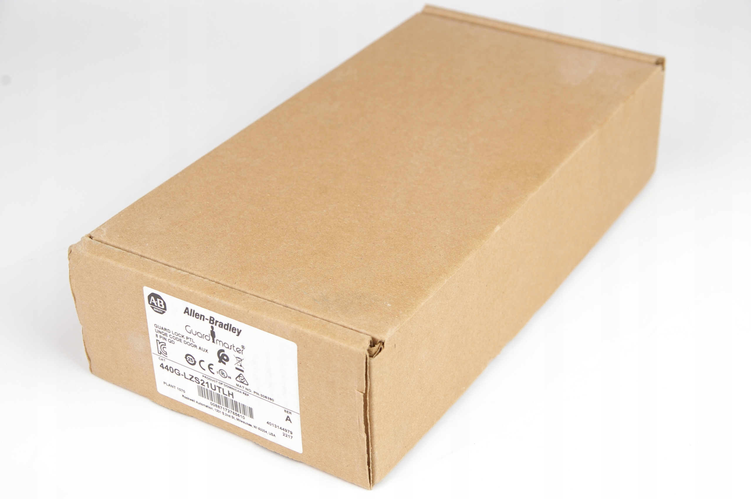 Allen Bradley 440G-LZS21UTLH Guardmaster Guard Locking Switch · ID 115252589 · Photo 1