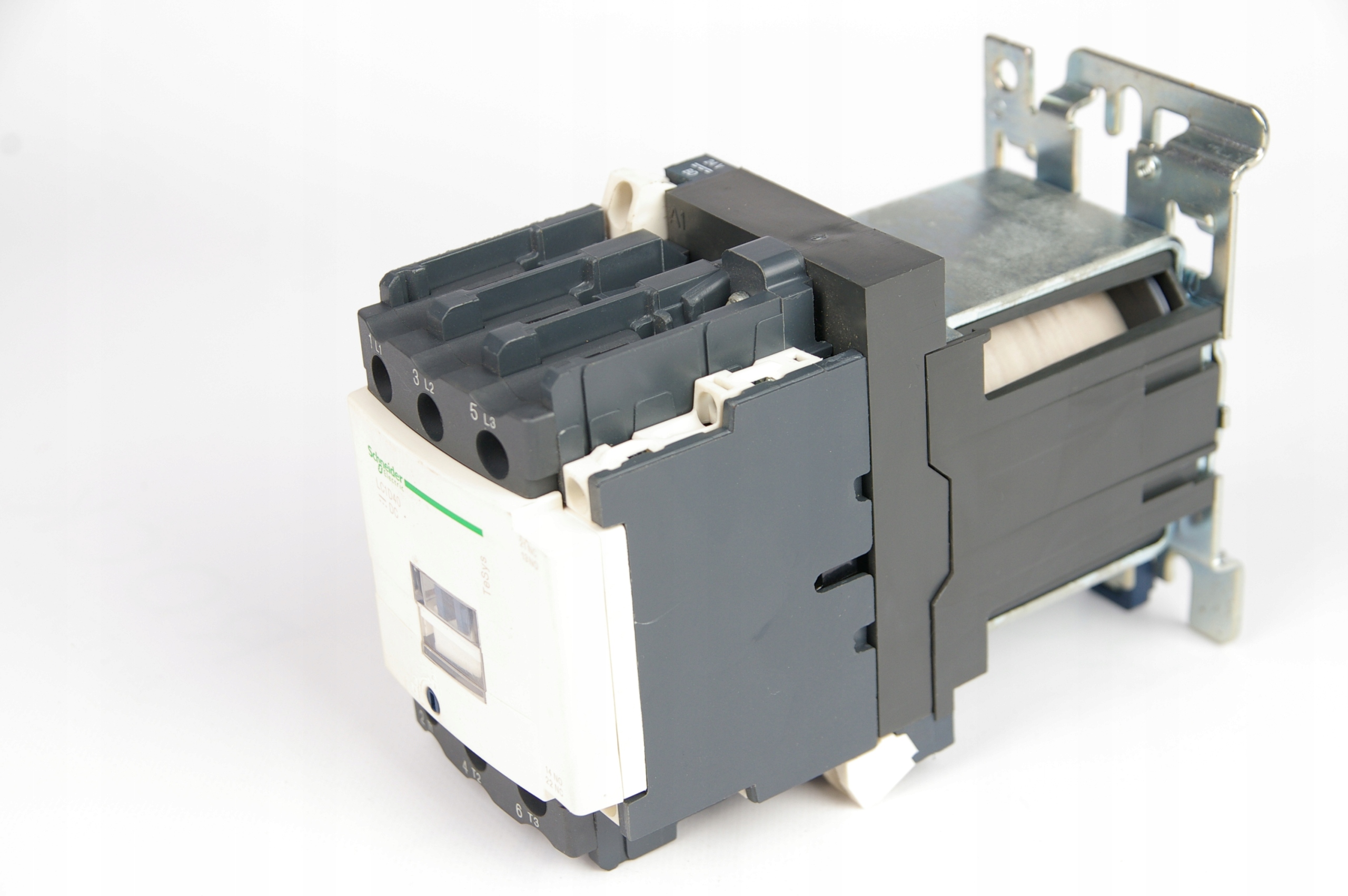Schneider Electric LC1D40BD Contactor 440V 40A, 24V DC Coil · ID 269457919 · Photo 1