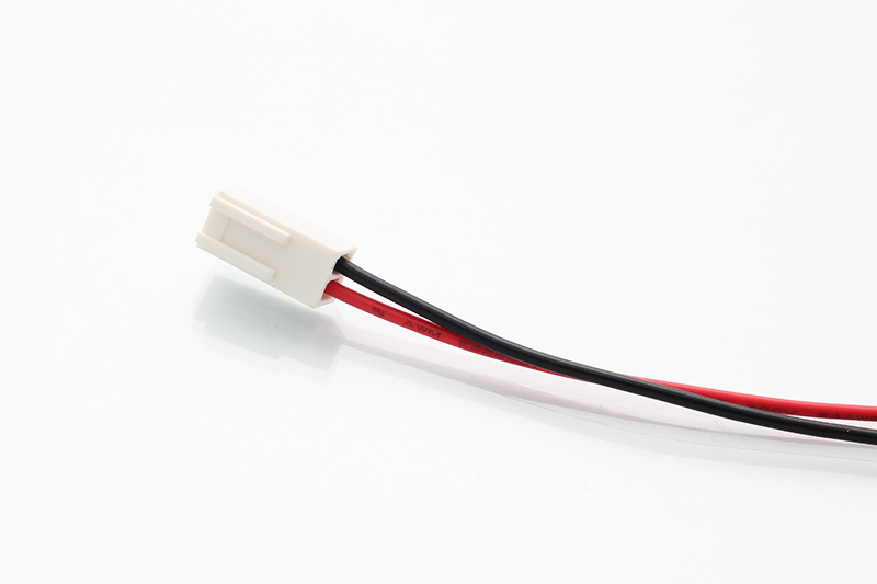 Wtyczka z przewodami MOLEX 5051-0200 AWG26/20