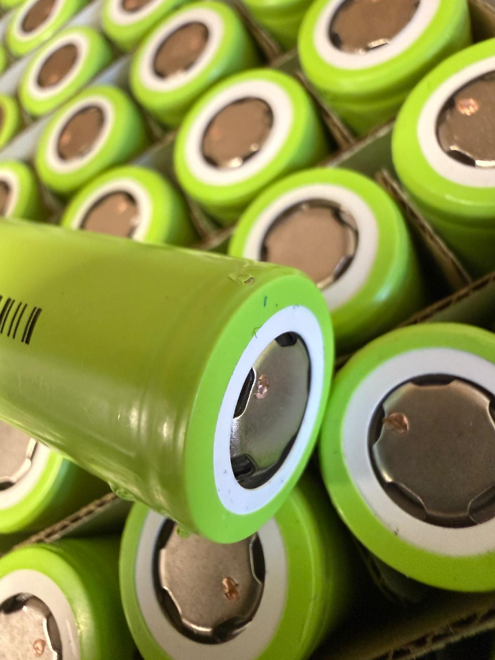 Zestaw 100 Sztuk Ogniw BAK N18650 CL 2900mAh Li-ION (4707)