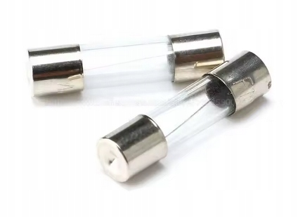 Bezpiecznik szklany 20mm 0,7A 100 sztuk 1908