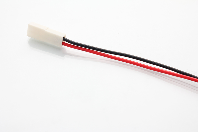 Wtyczka z przewodami JST SYR-02T S-AWG22/2