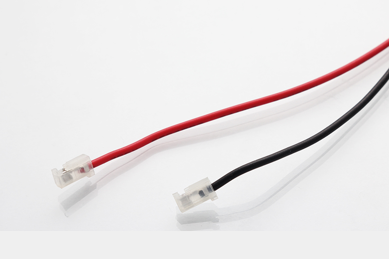 WTYCZKA UNIWERSALNA Z PRZEWODAMI