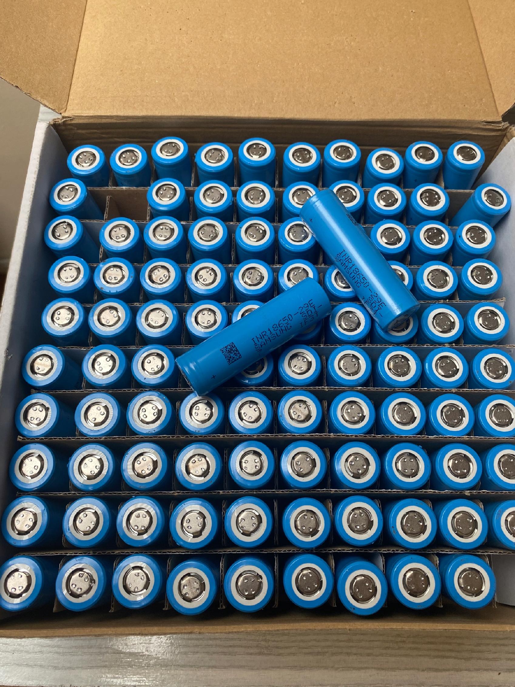 Zestaw 50 sztuk 18650-29E (7) 2850mAh depakiet (2725)