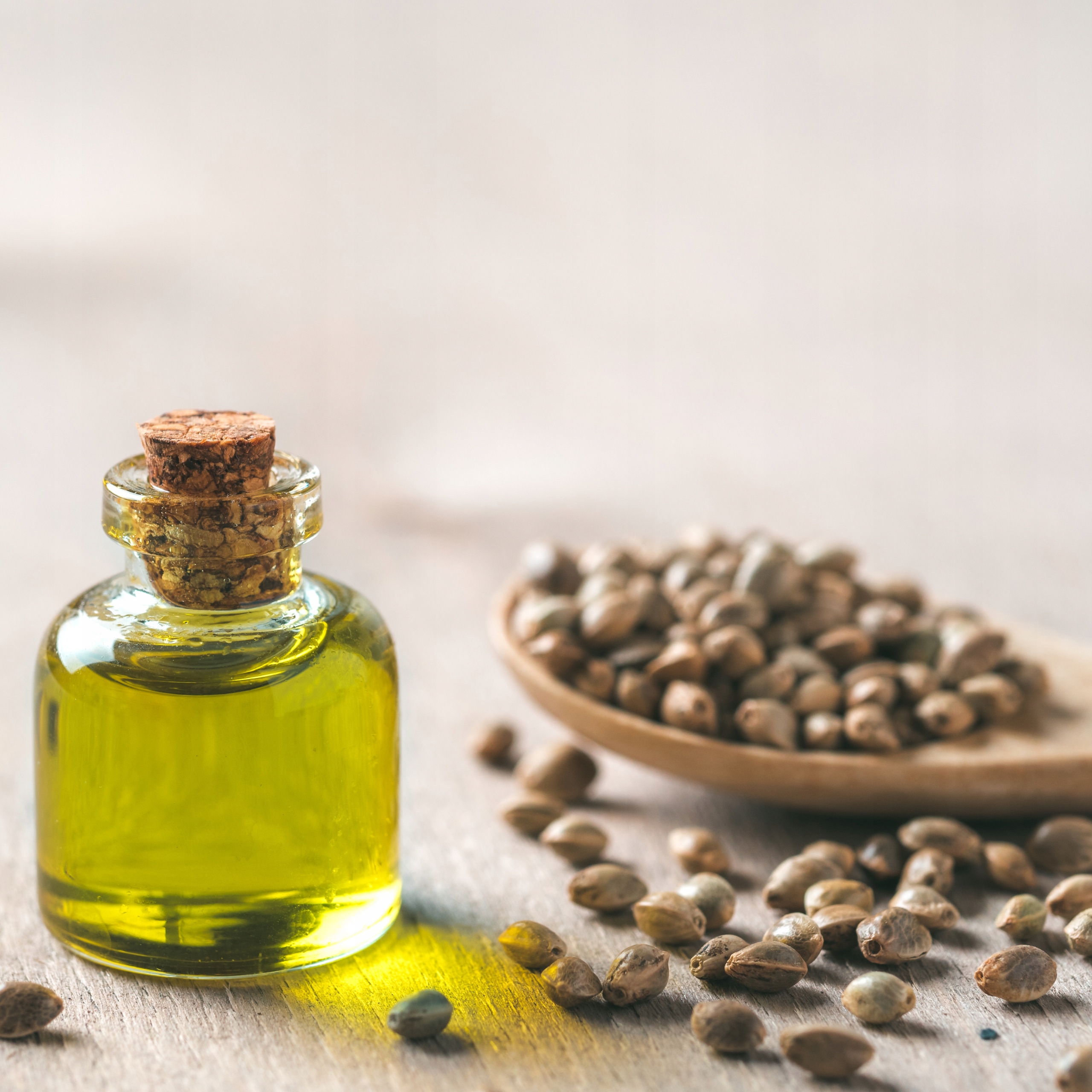 Olej Konopny 500ml ŚWIEŻY Tłoczony na Zimno Miodowe Ogrody PRODUCENT 38c7f56788bfe23067a6816c71c688e6