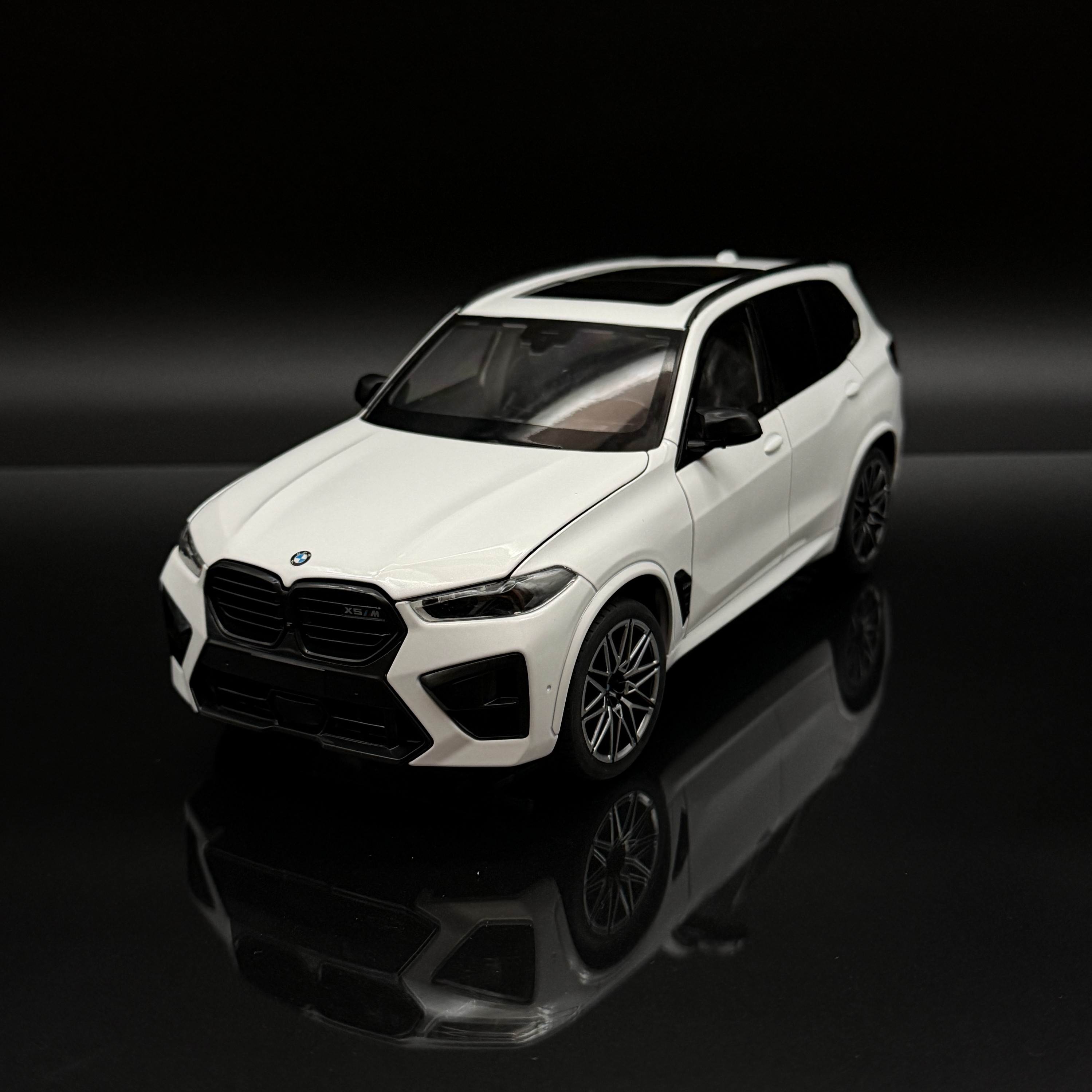 1/18  X5M LCI ダイキャストモデル BMW X5 M Competition LCI White 1:18 Scale Die-Cast Model Car | eBay