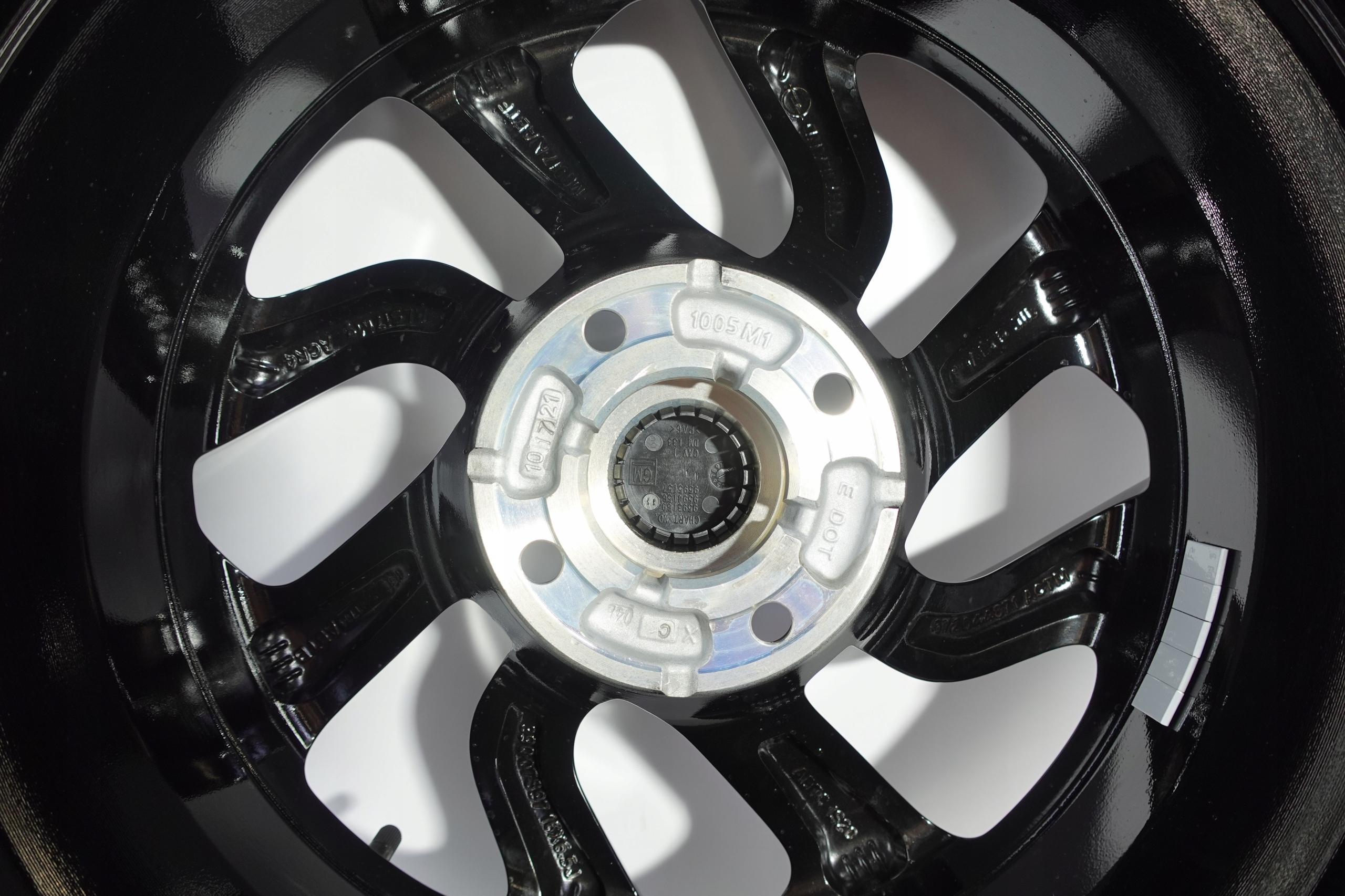 FELGI ALUMINIOWE PEUGEOT 16" 4x108 ET 20 ORYGINALNE 39007897