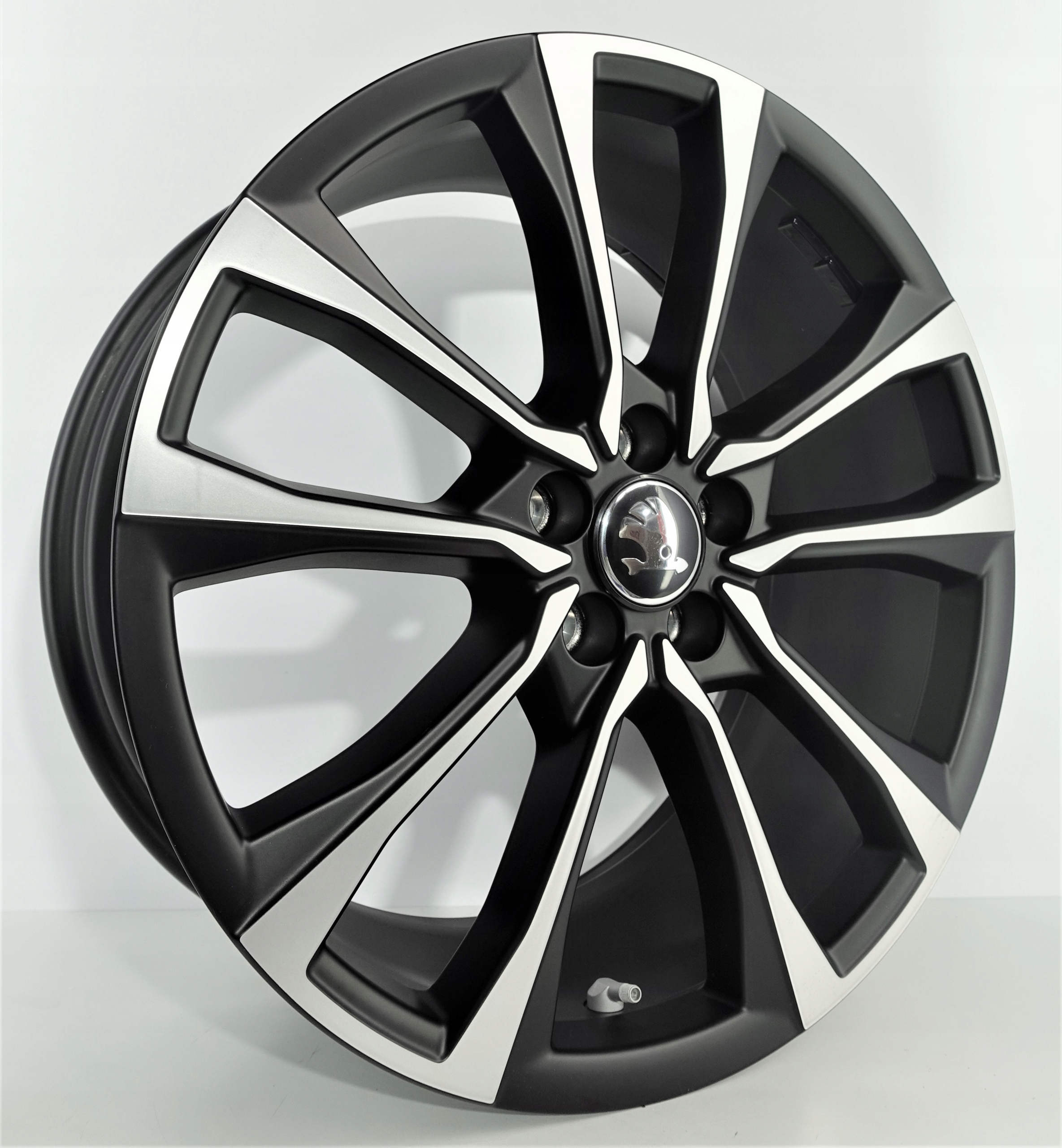 Skoda Fabia felgi ET 46 7.5J 18'' 5x100 NOWE !!!