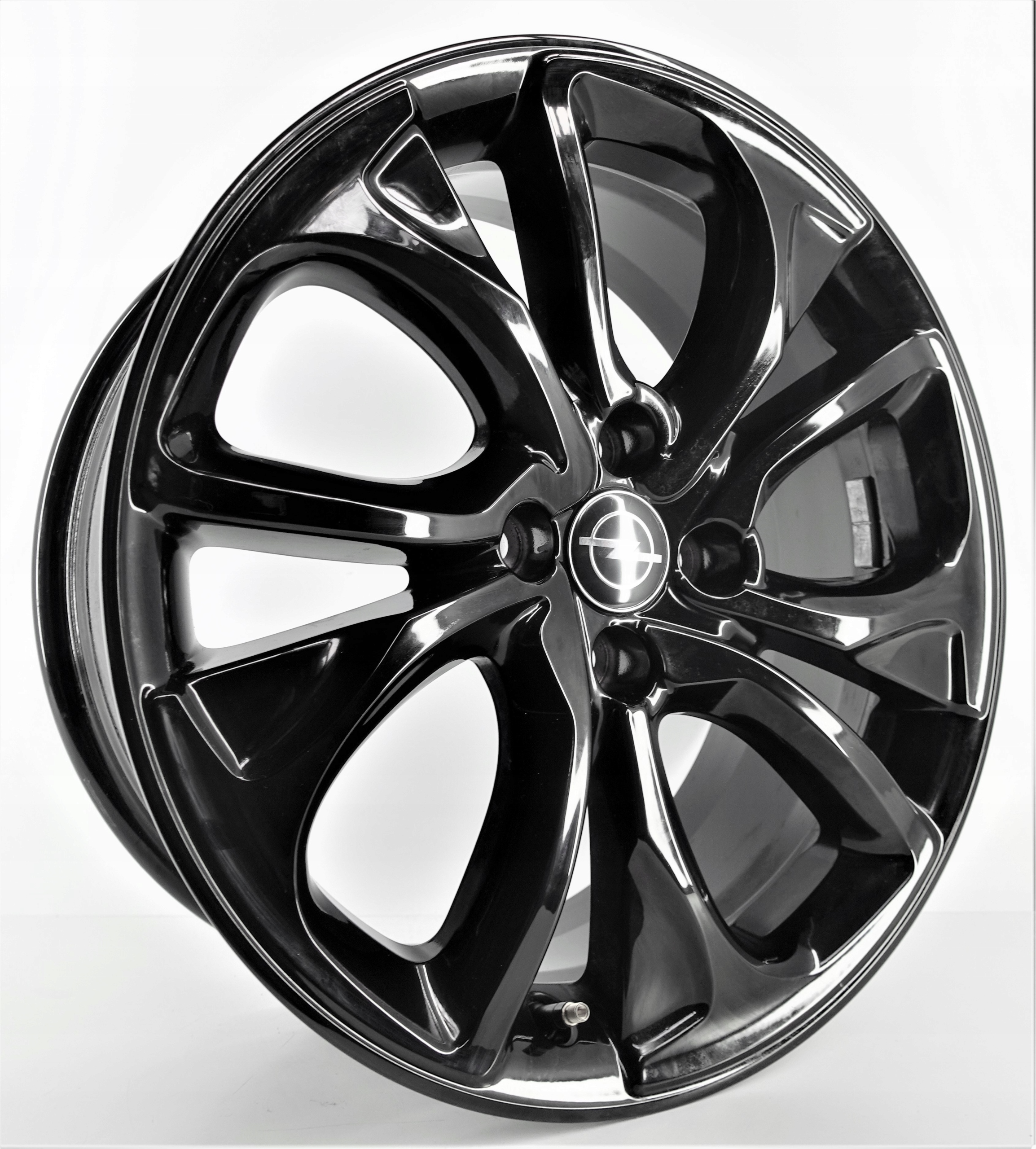 Opel Mokka felgi aluminiowe 18'' 4x108 7,5J ET29