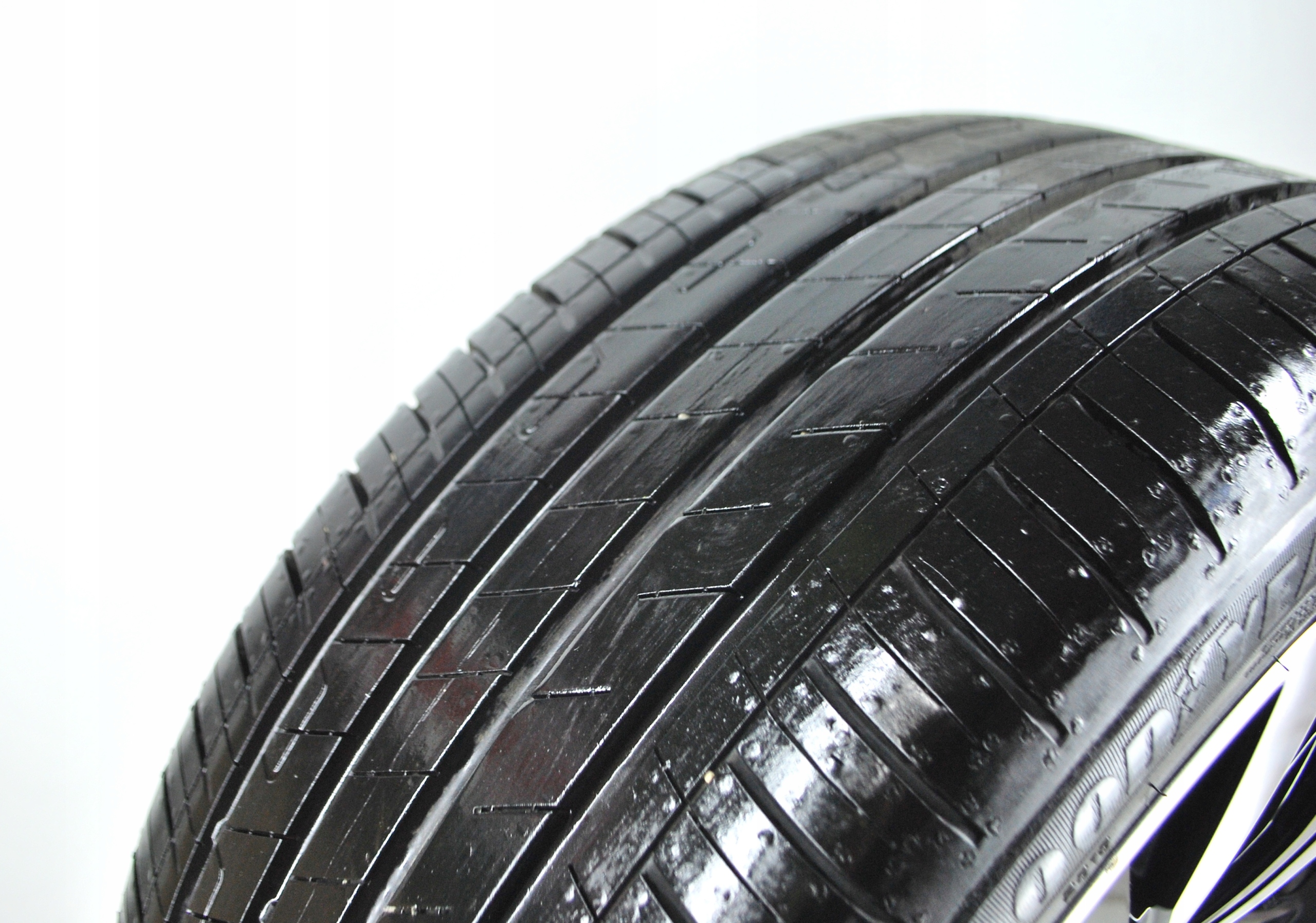 passat variant koła letnie 18'' 235/45 goodyear