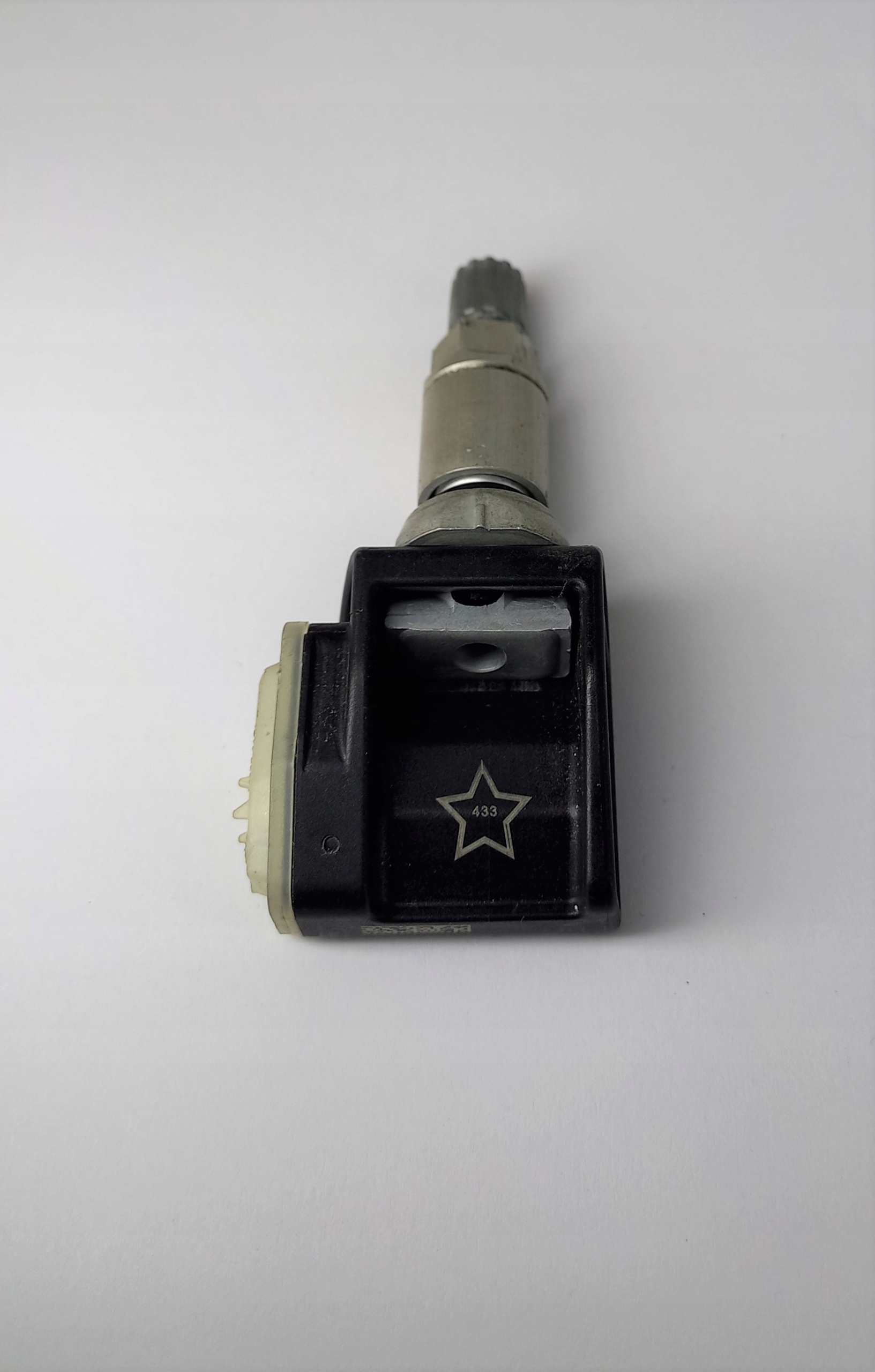 NOWE Oryginalne CZUJNIKI CIŚNIENIA OPON MERCEDES