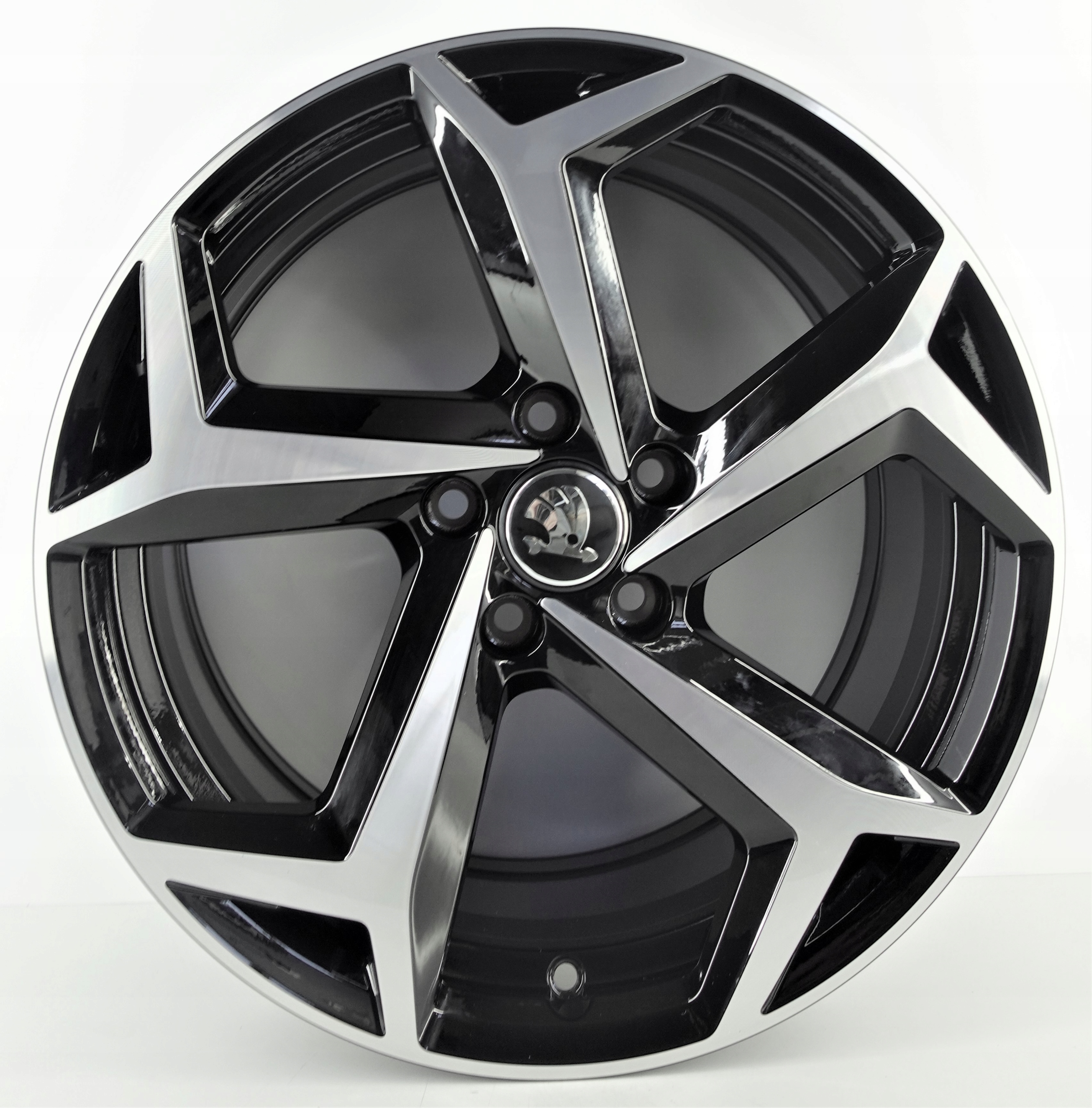 18'' FELGI SKODA SUPERB 8Jx18 ET 44 5x112