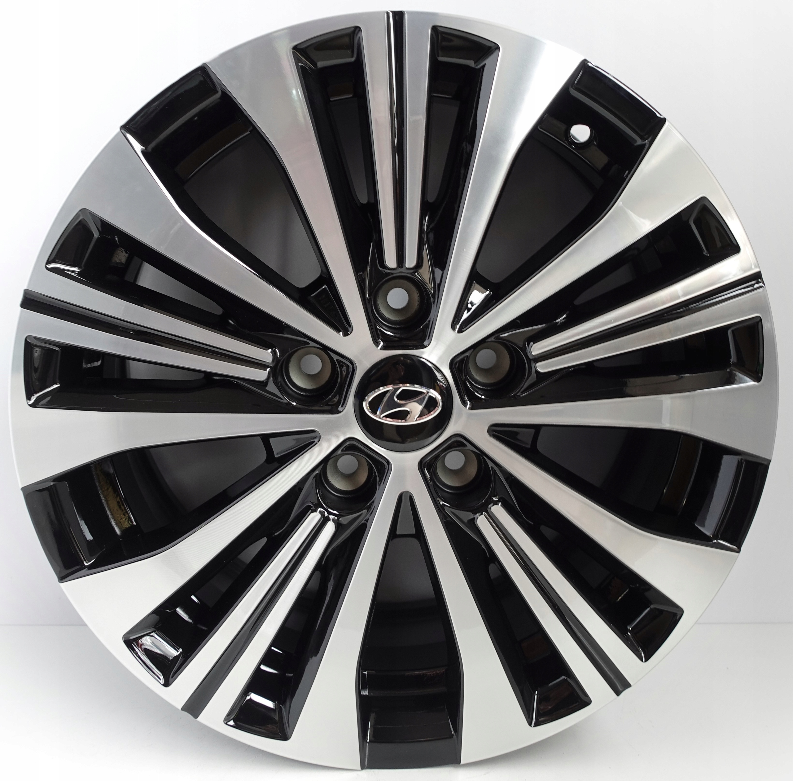 HYUNDAI I30 I40 TUCSON FELGI ALUMINIOWE 403007870R 16" 5x114.3 NOWE