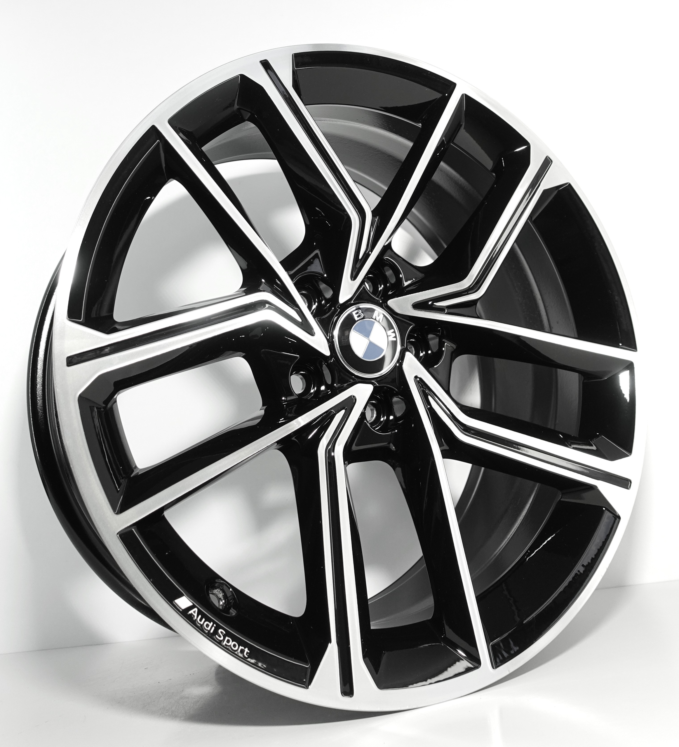 FELGI ALUMINIOWE NOWE BMW 5 OE 2025 18" 5x112 8J ET 29 8W0601025FL