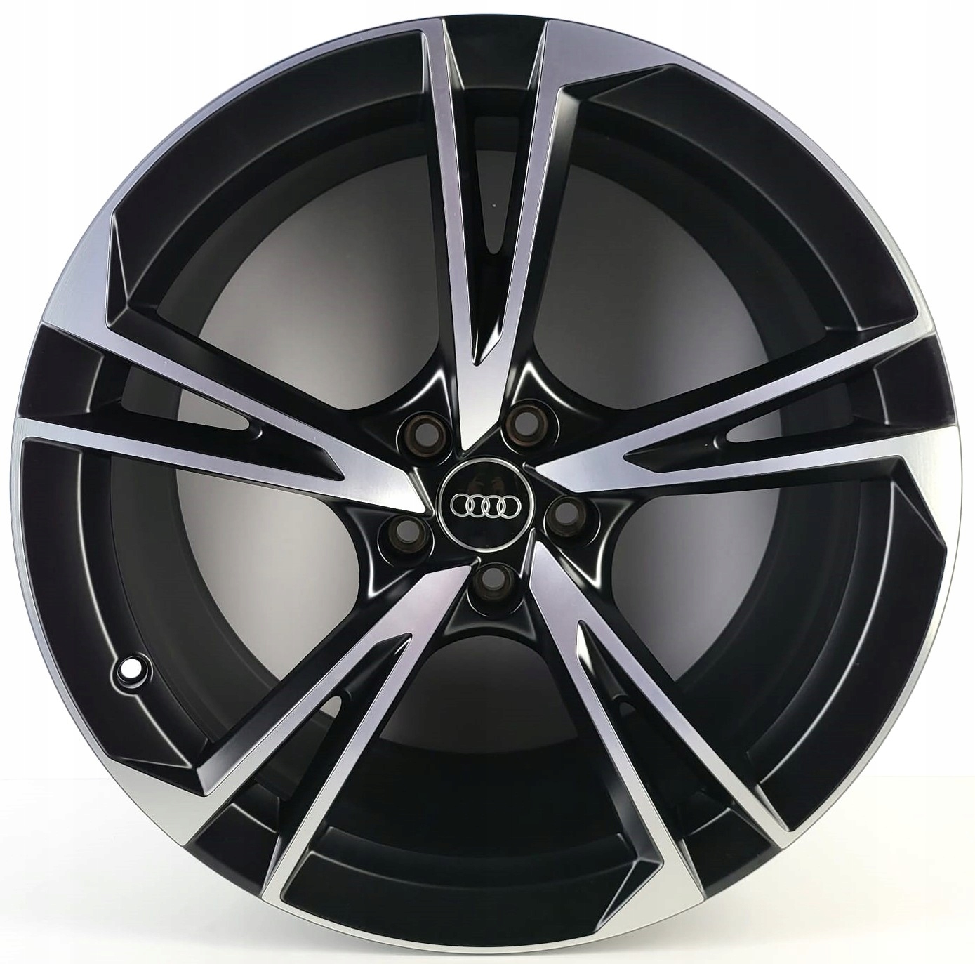 Felgi aluminiowe Audi A4 S4 RS4 B9 A5 8W0071490A 9.0J 20" 5x112 ET 34 NOWE