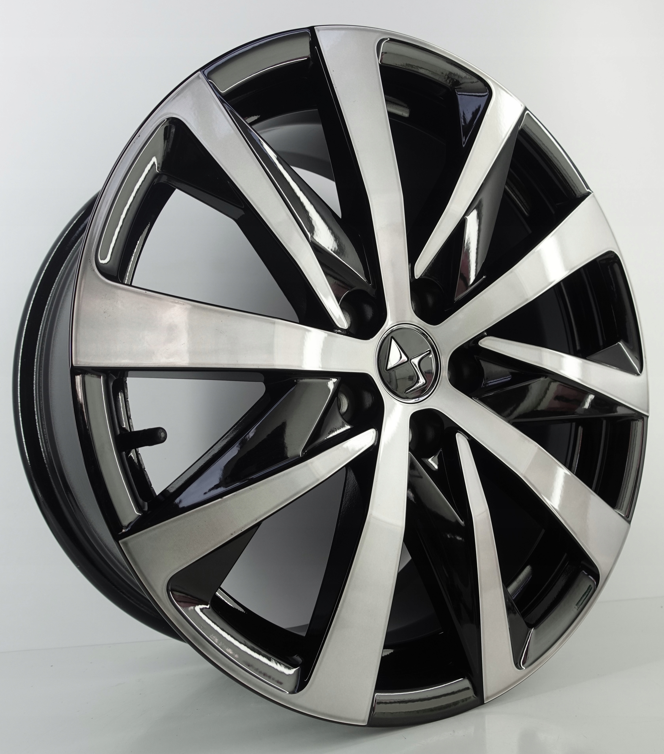 DS FELGI ALUMINIOWE Peugeot 508 18" 5x108 ET 44 ORYGINALNE 9814118177