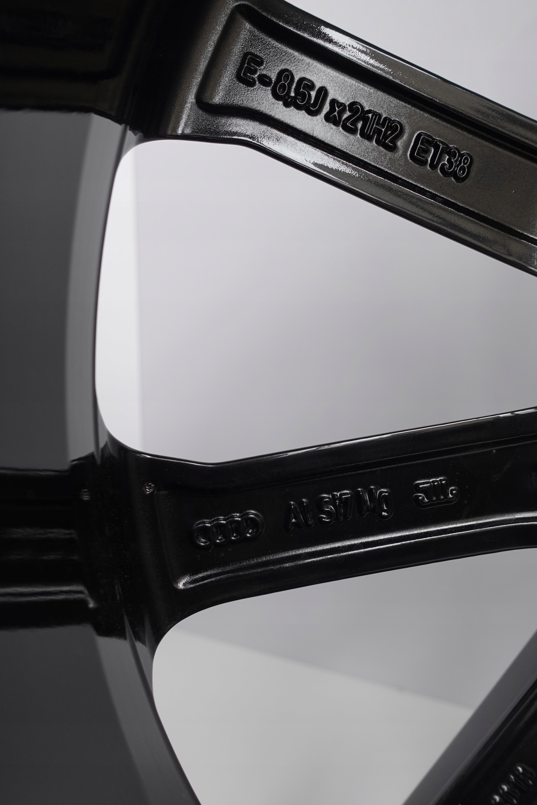 ORYGINALNE FELGI ALUMINIOWE AUDI Q3 SQ3 RSQ3 S-LINE 21" 5x112 83A601025AK