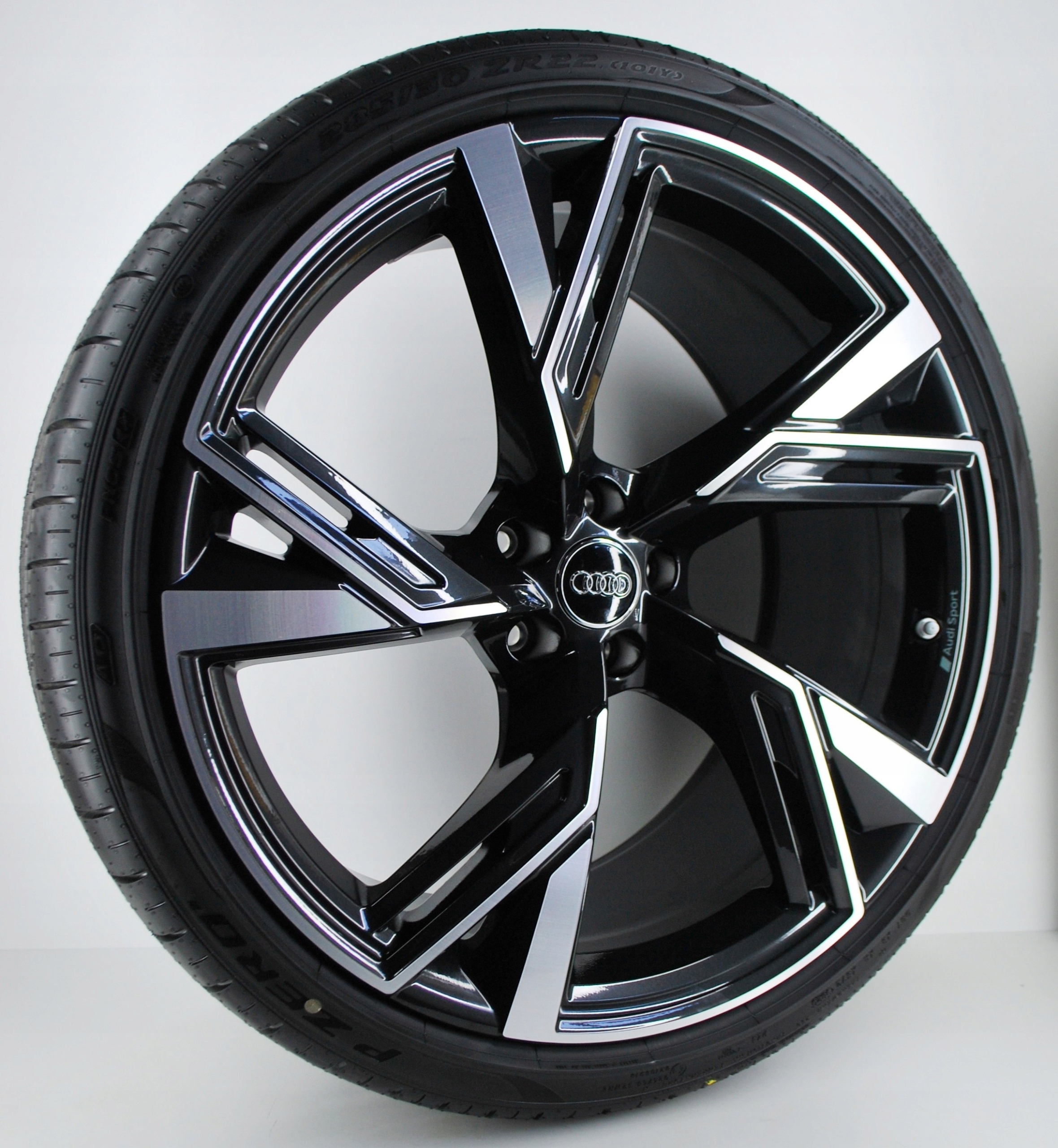 22" 5x112 KOŁA AUDI 285/30R22 PIRELLI 4K0601025R