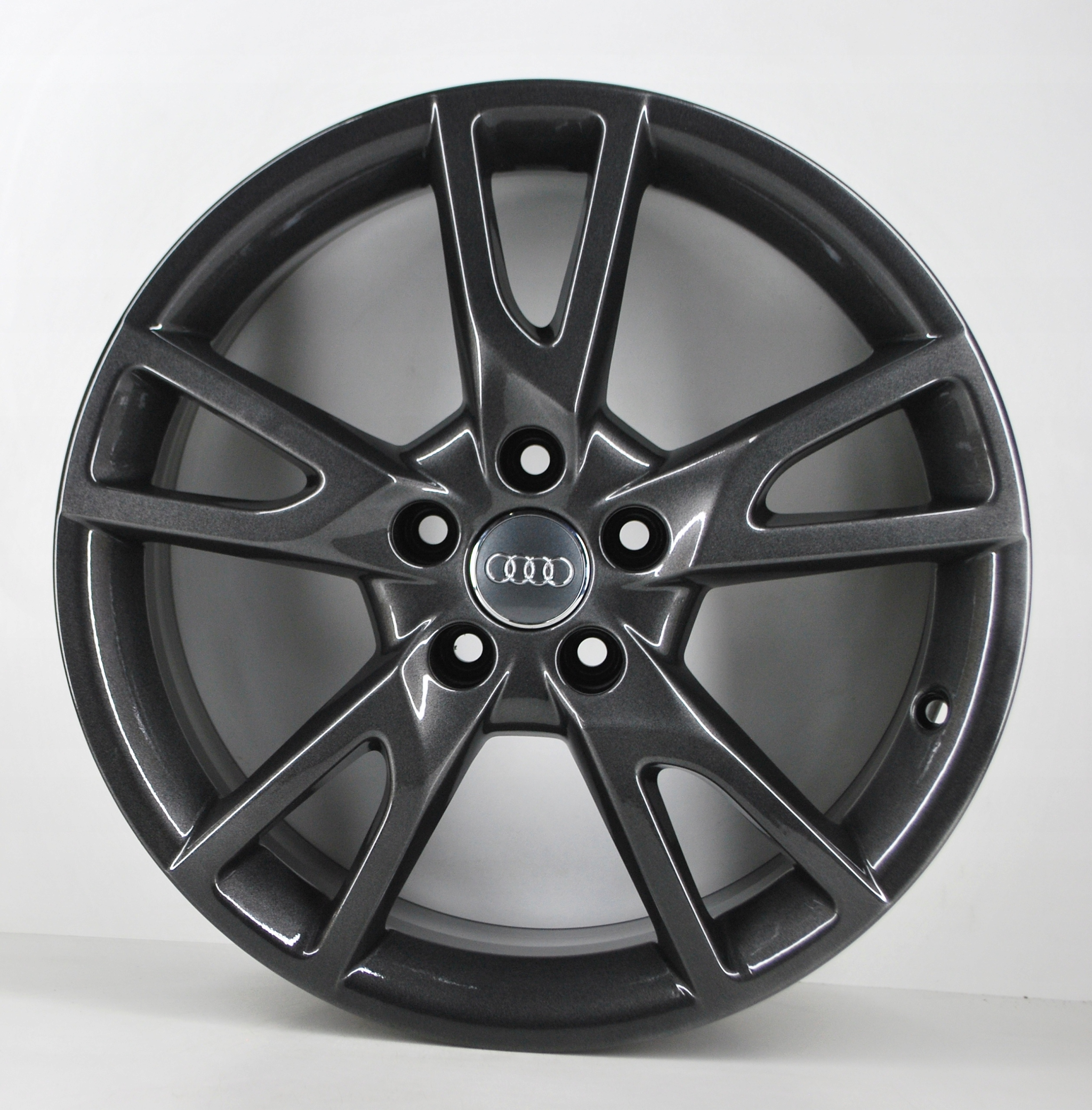 AUDI A4 A6 Q3 Q4 18'' felgi aluminiowe