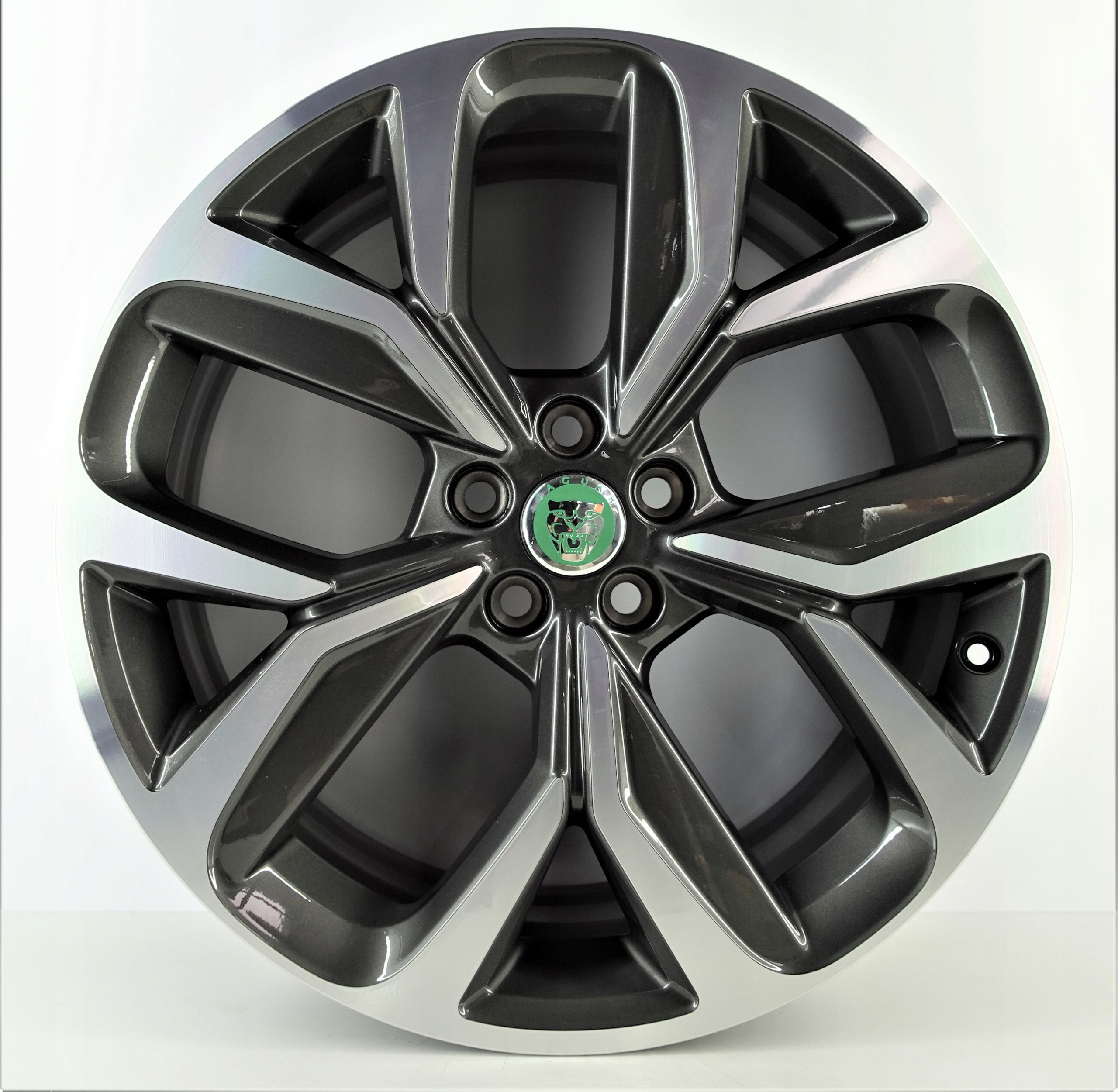 Felgi aluminiowe Jaguar XJ 20'' 5x108 J9D3-1007-KB nowe
