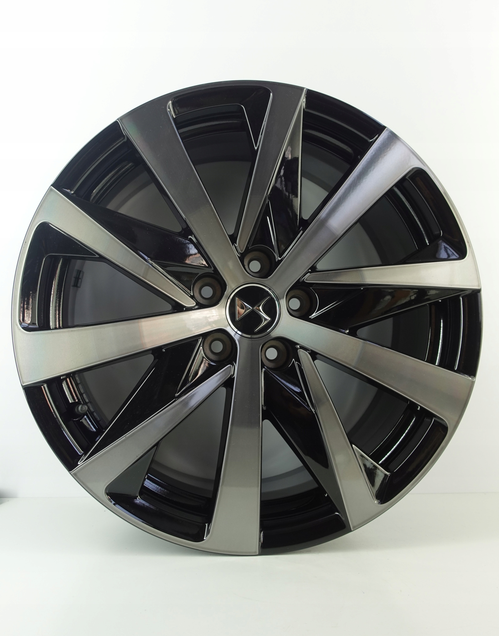 DS FELGI ALUMINIOWE Peugeot 508 18" 5x108 ET 44 ORYGINALNE 9814118177