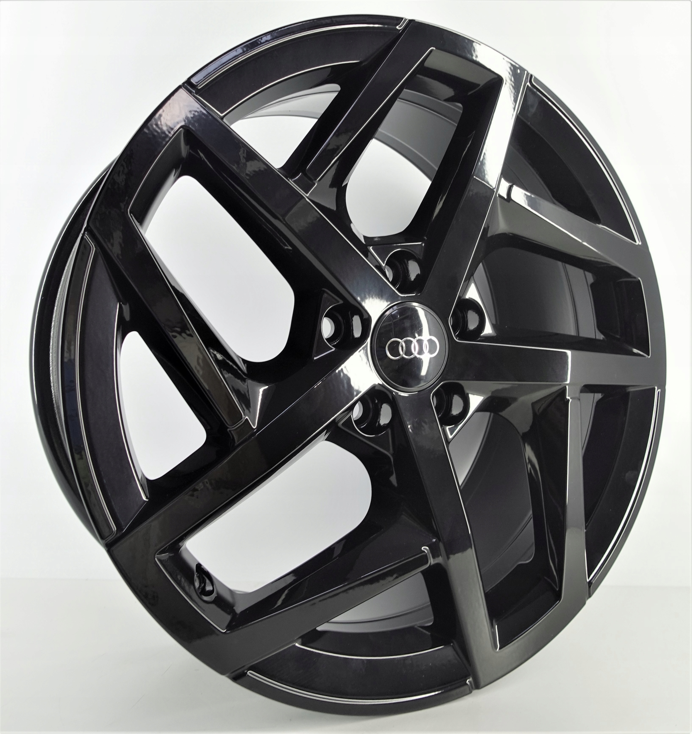 Alufelgi 5x112 18'' ET 51 AUDI A3 S3 RS3 Q3 Q2