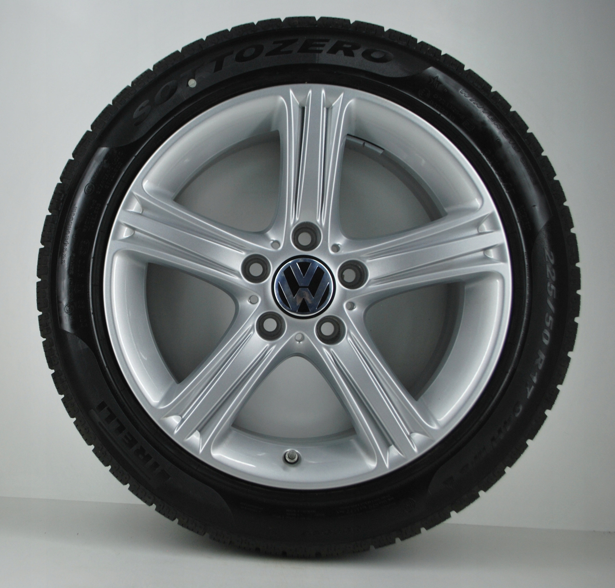 17" 5x120 VW Koła zimowe 225/50R17 Pirelli