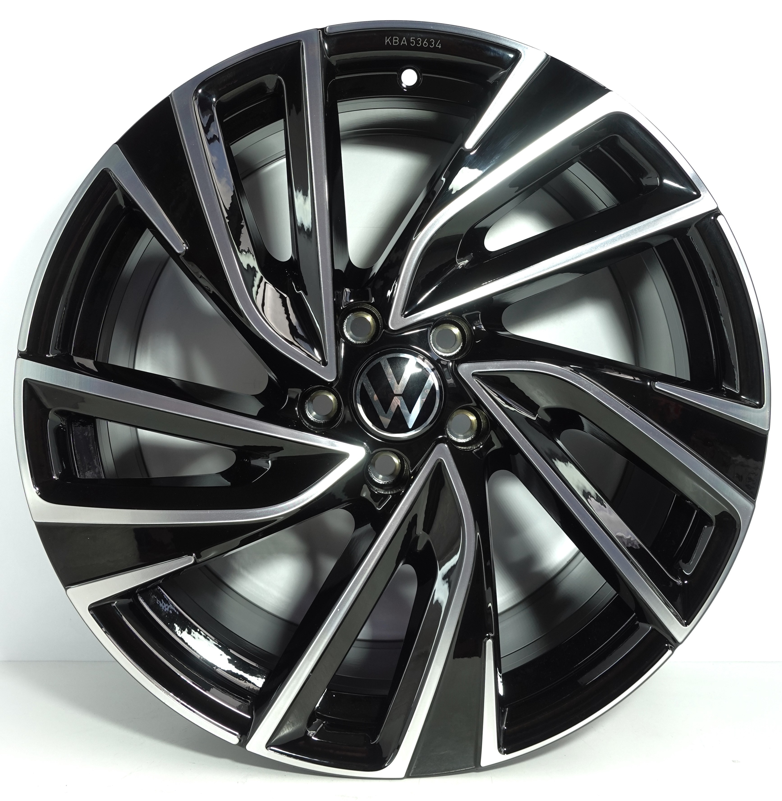 NOWE ALUFELGI VOLKSWAGEN GOLF 7 GOLF 8 19cali 5x112 ET 40 3G8601025AA