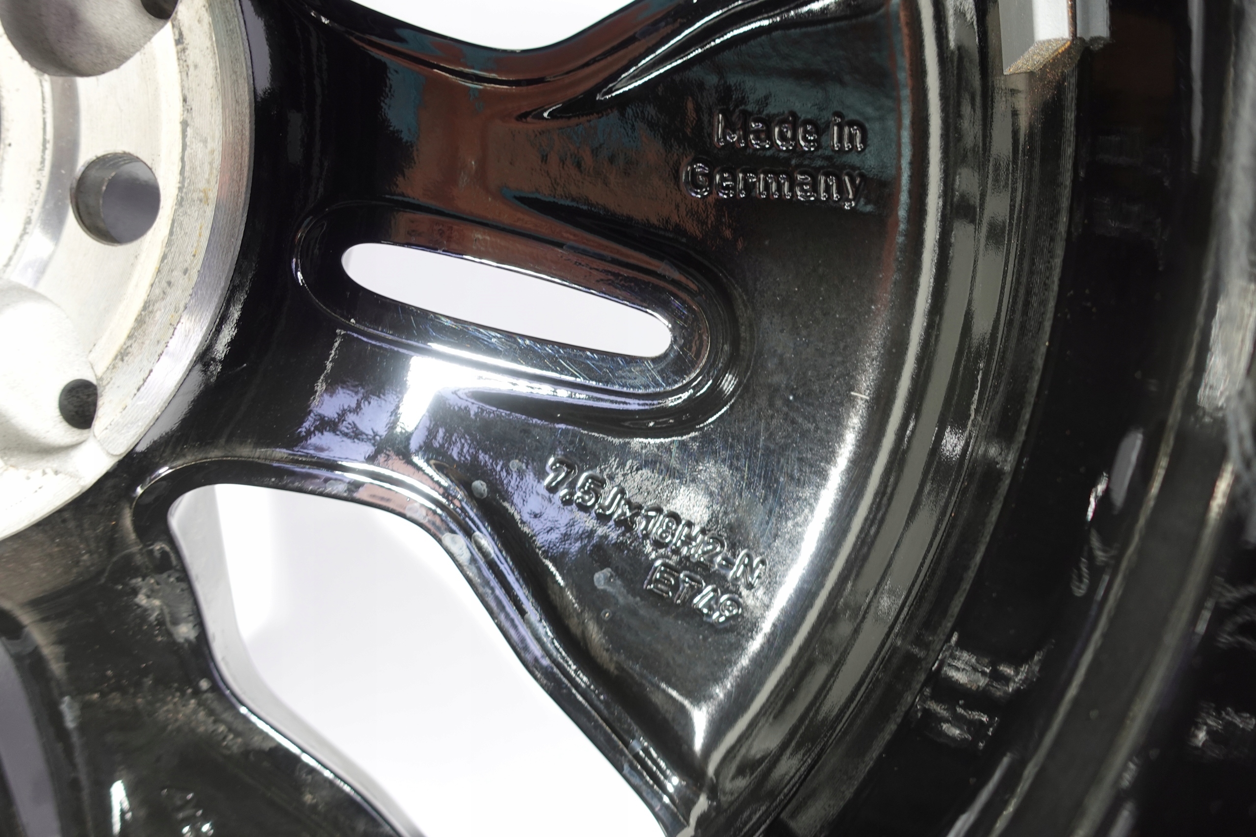 Mercedes A1774010500 7.5" x 18" 5x112 ET 49