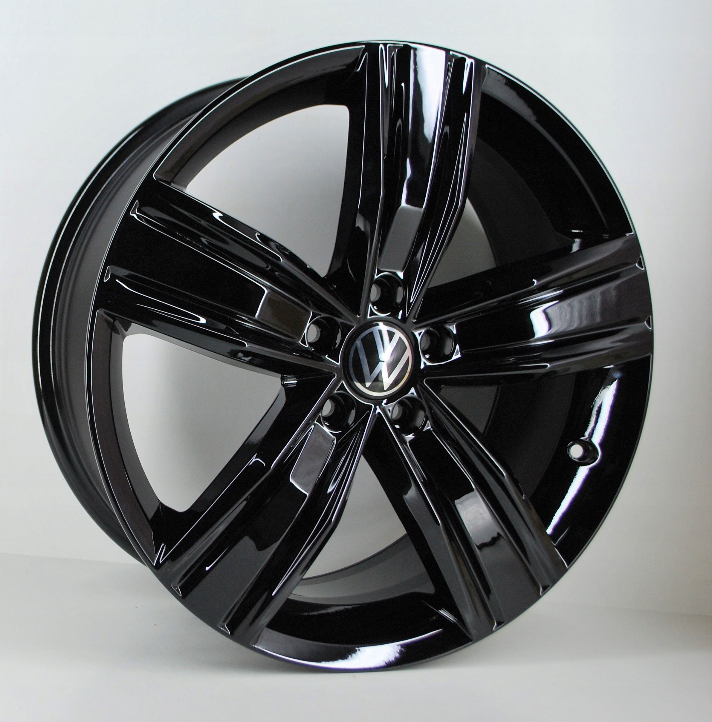 Oryginał felgi 19cali 5NA Vw Tiguan R-Line