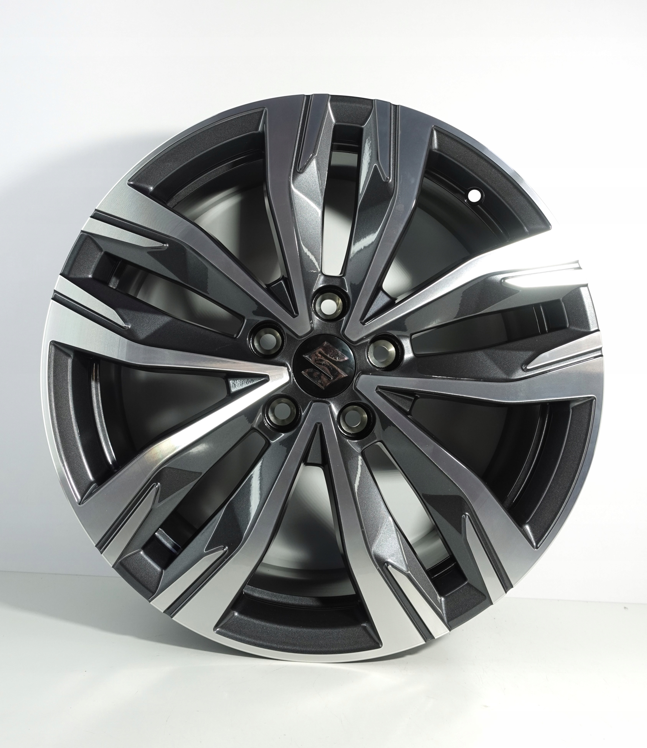 SUZUKI FELGI ALUMINIOWE RENAULT 7.5" x 18" 5x114,3 ET 46 403008269R