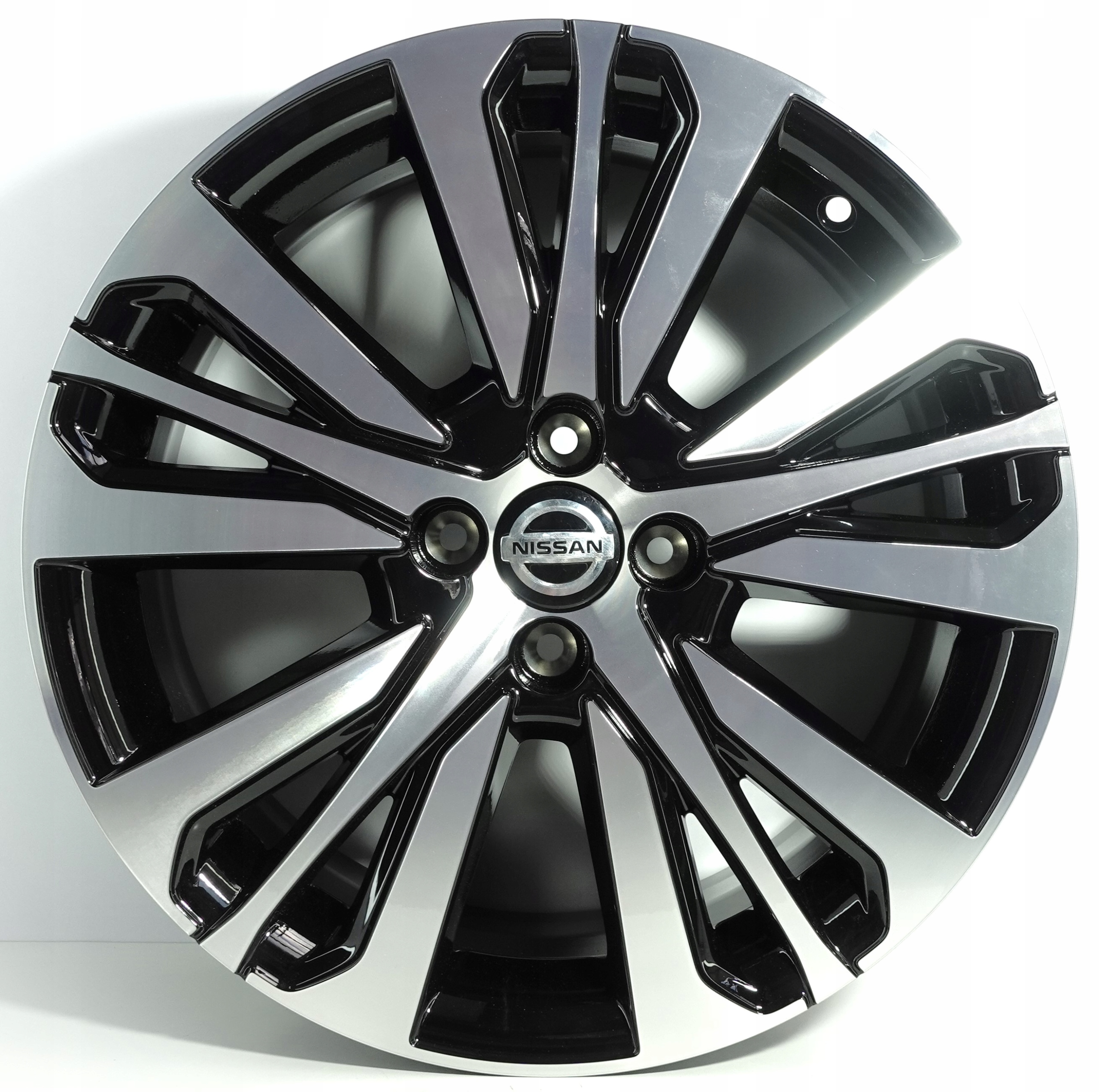 Felgi aluminiowe NISSAN Renault INITIALE PARIS 7.0J 17" 4x100 ORYGINALNE