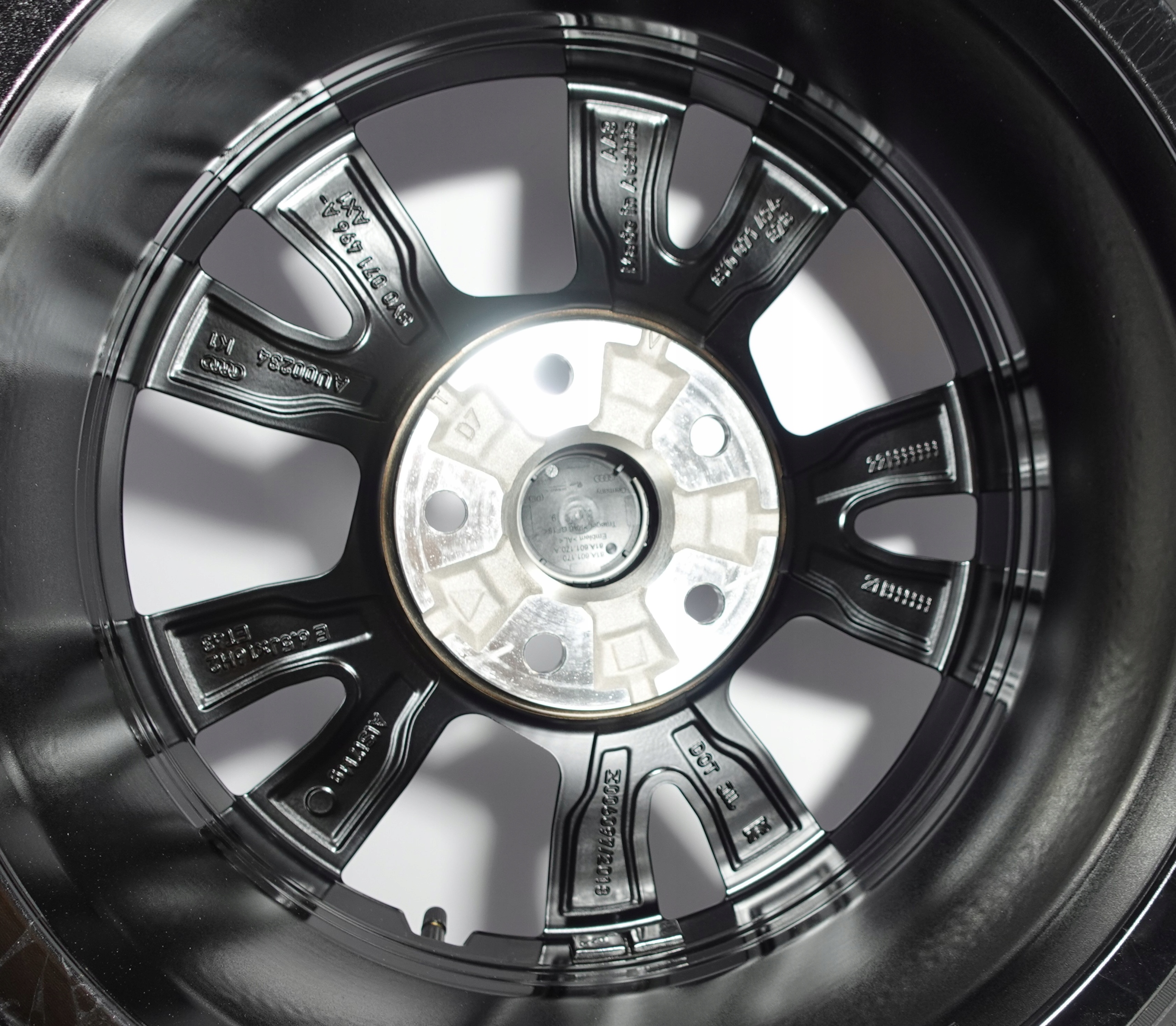 KOŁA ZIMOWE SKODA 16" 5x112 8Y0071496 NOWE ORYGINALNE