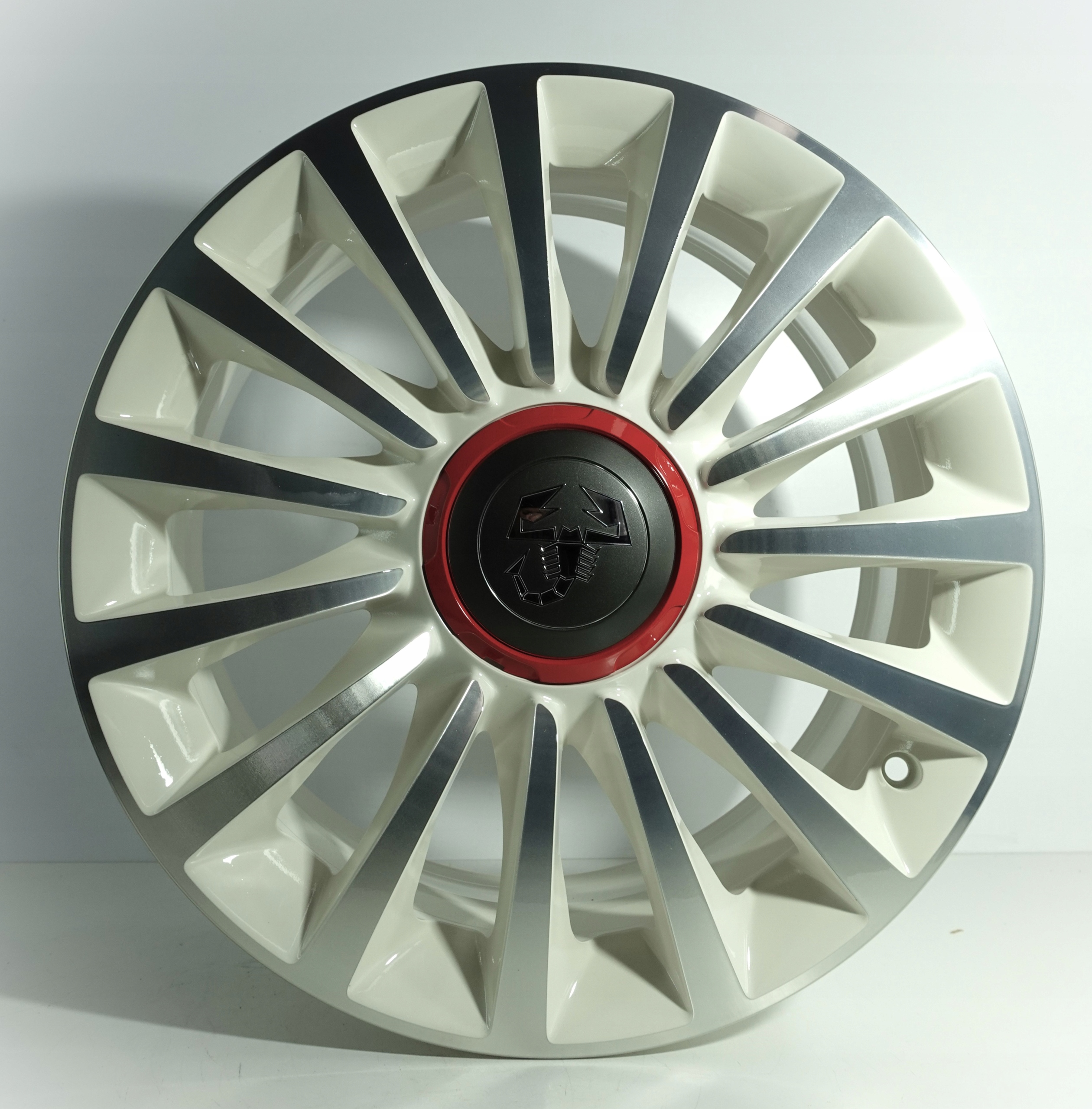 FELGI ALUMINIOWE FIAT 500 BIAŁE 17" 5x98 ABARTH 735573714 NOWE ORYGINALNE