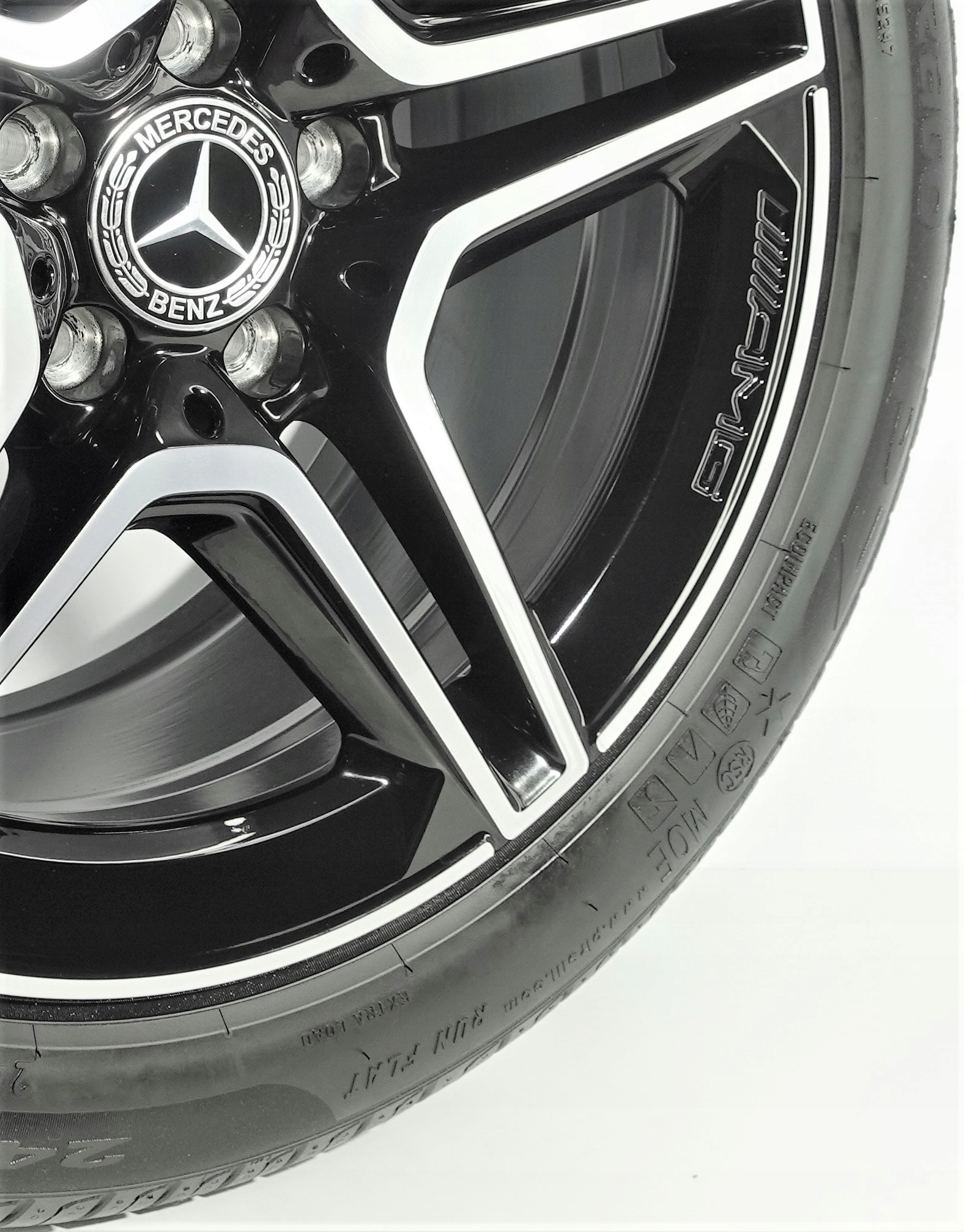 KOŁA LETNIE 18'' MERCEDES AMG E-KLASA W213 W238