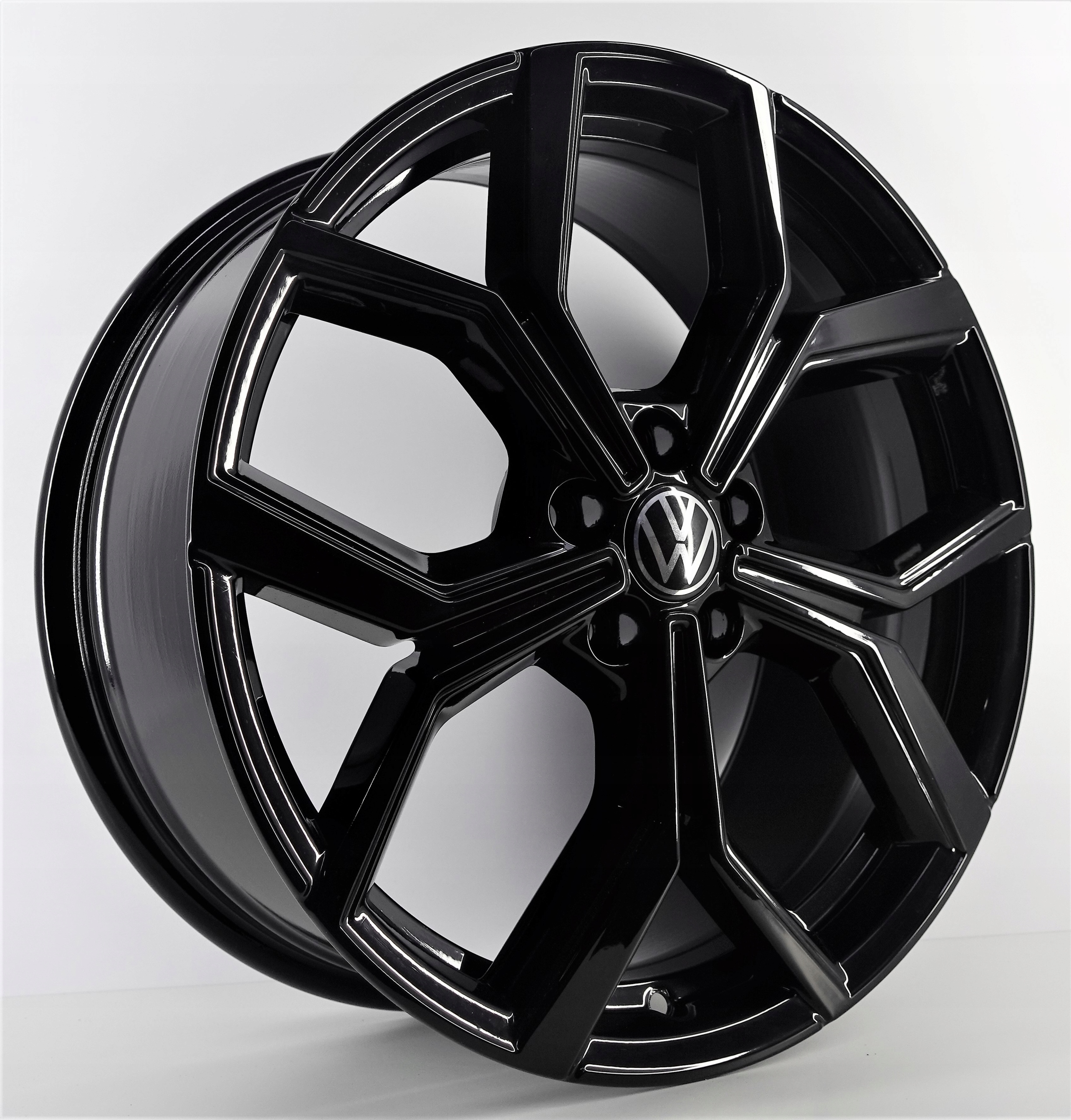 FELGI VW POLO R-LINE 2G0 18 CALI 7,5J 2G0601025AQ