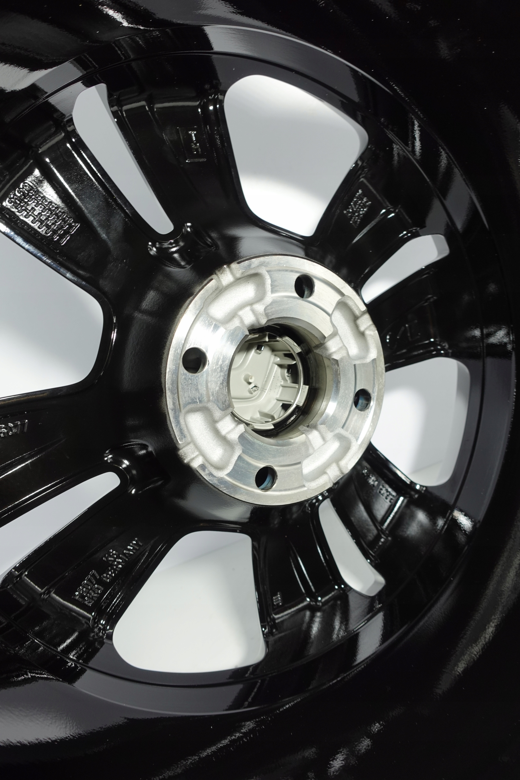 Felgi aluminiowe Citroen C3 AIRCROSS 9813075077 16" 4x108 ET 20 ORYGINALNE