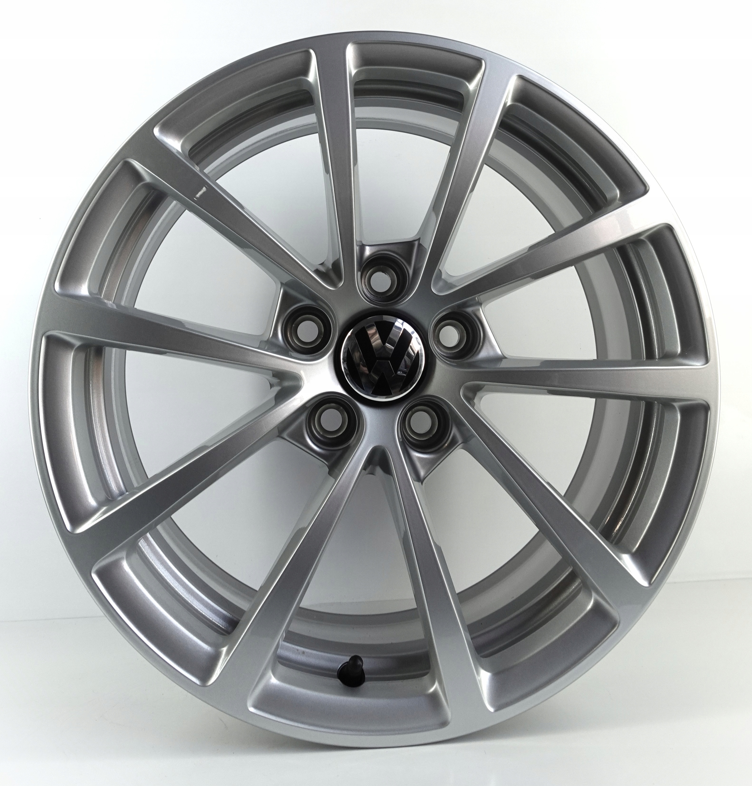 FELGI ALUMINIOWE VOLKSWAGEN 17" 5x112 ET 36 ORYGINALNE 4k0601025