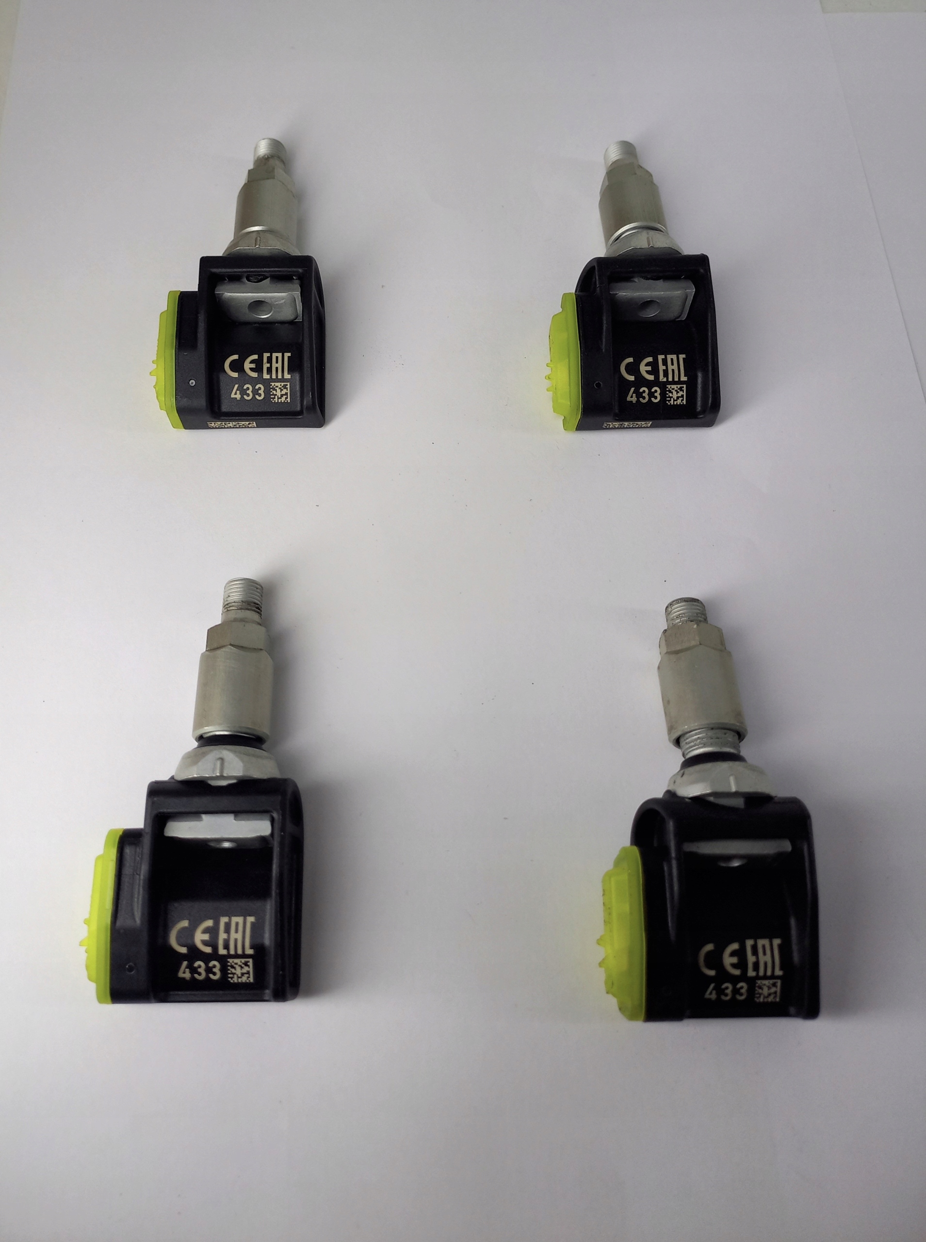 4x CZUJNIK CIŚNIENIA W KOŁACH MERCEDES A0009053907