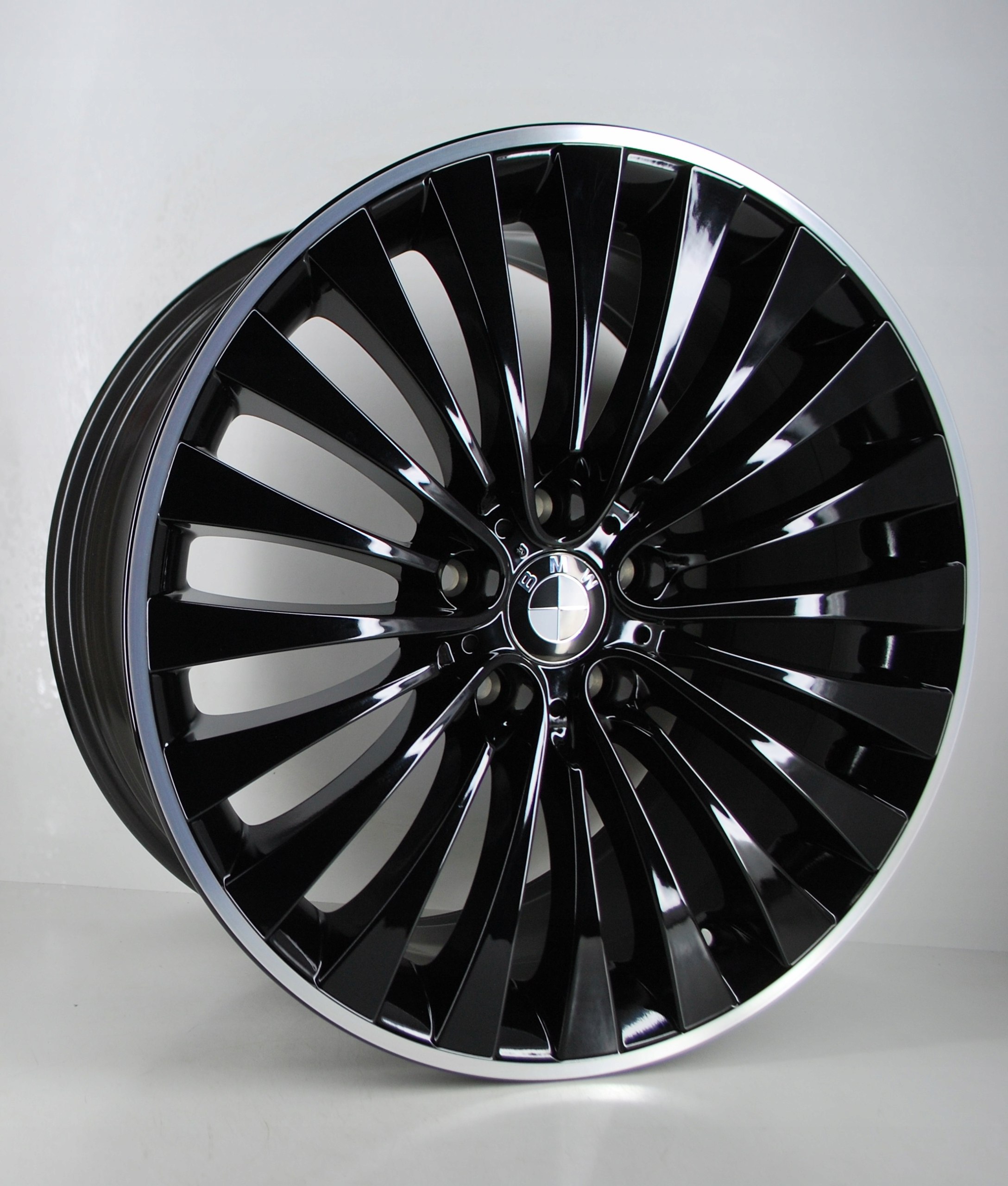 CZARNE FELGI BMW F10 F11 F12 F13 F06 5x120 20 CALI