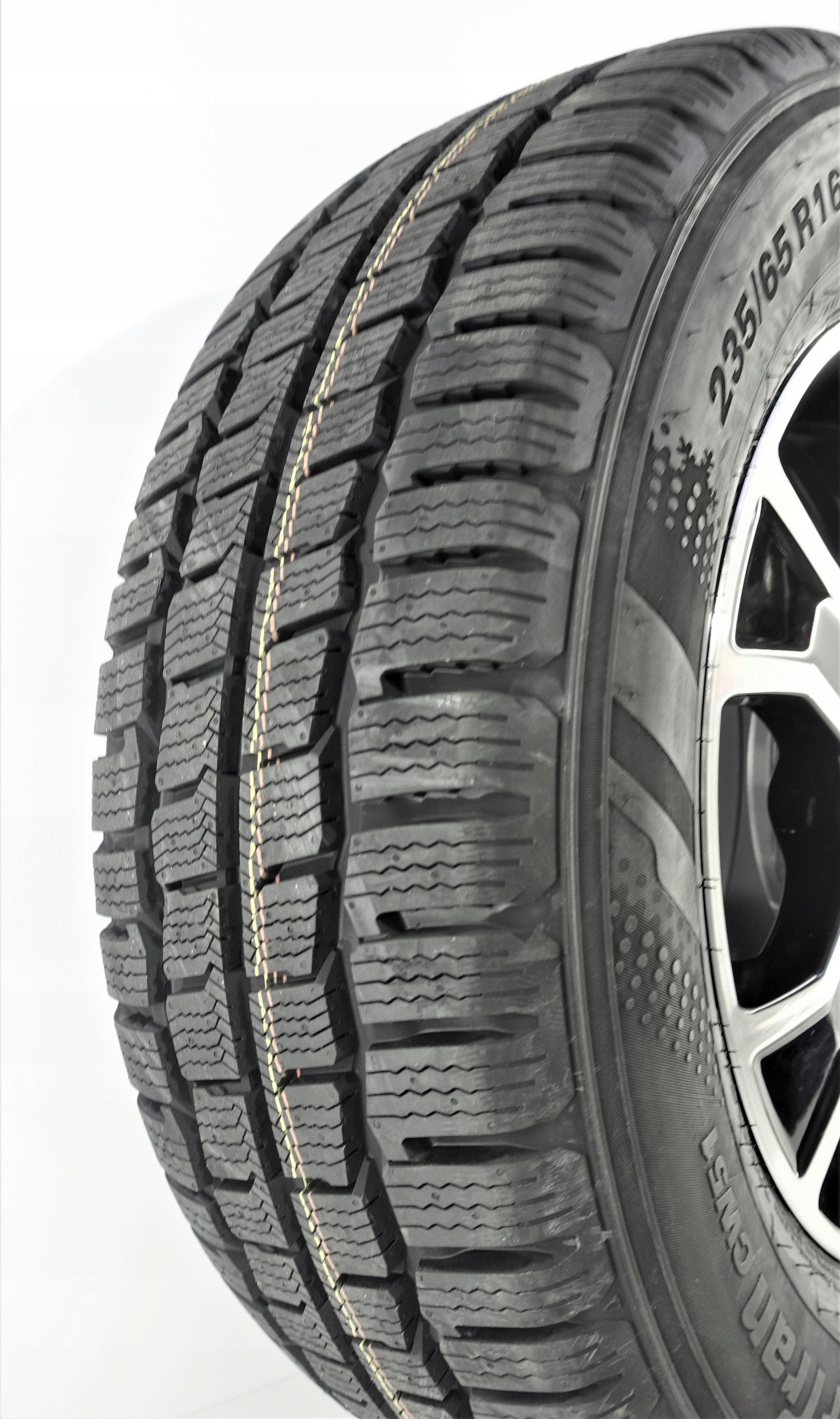 koła 16'' Mercedes Sprinter 906/907 235/65 Kumho